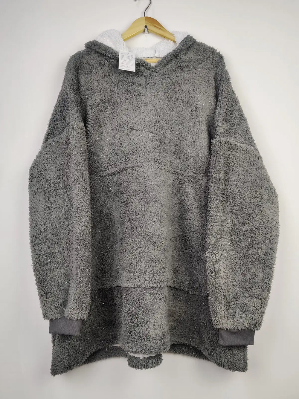 Buy online pre-used pre-loved 100% authentic & Original branded Unknown Brand (HH-73) available in Pakistan. Top international brands avilable.