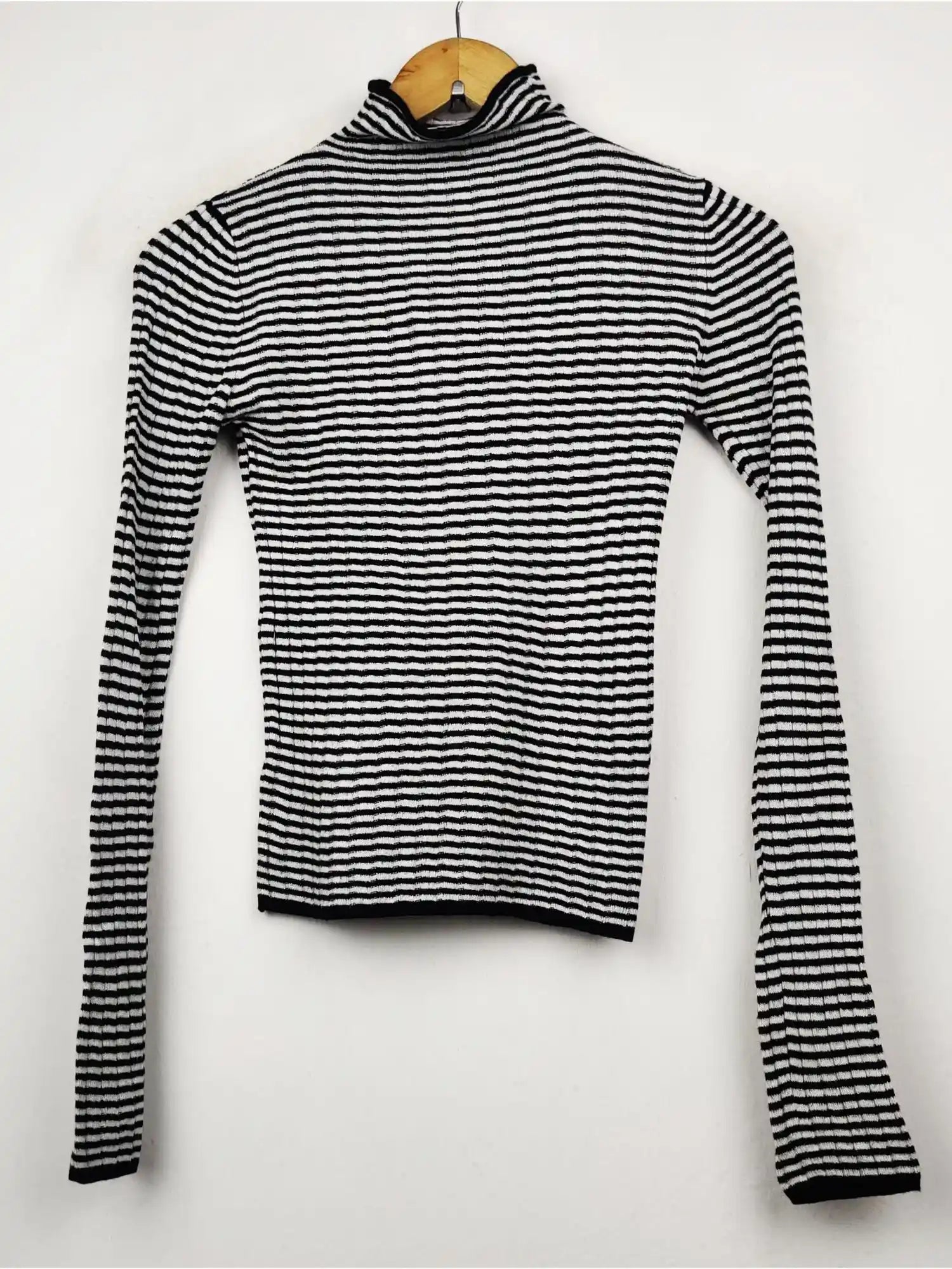 Bershka (HT-1053)