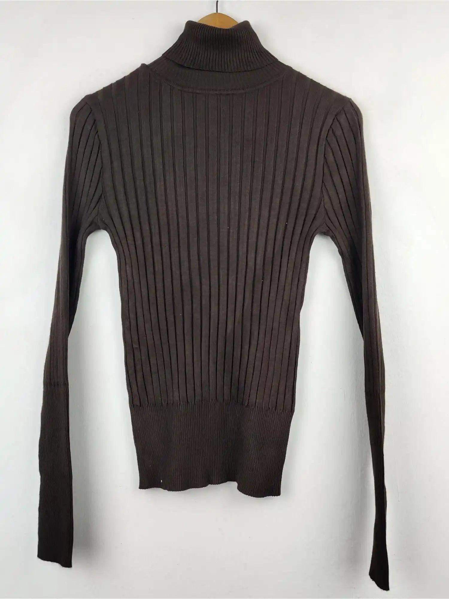 Buy online pre-used pre-loved 100% authentic & Original branded Primark (HT-1488) available in Pakistan. Top international brands avilable.