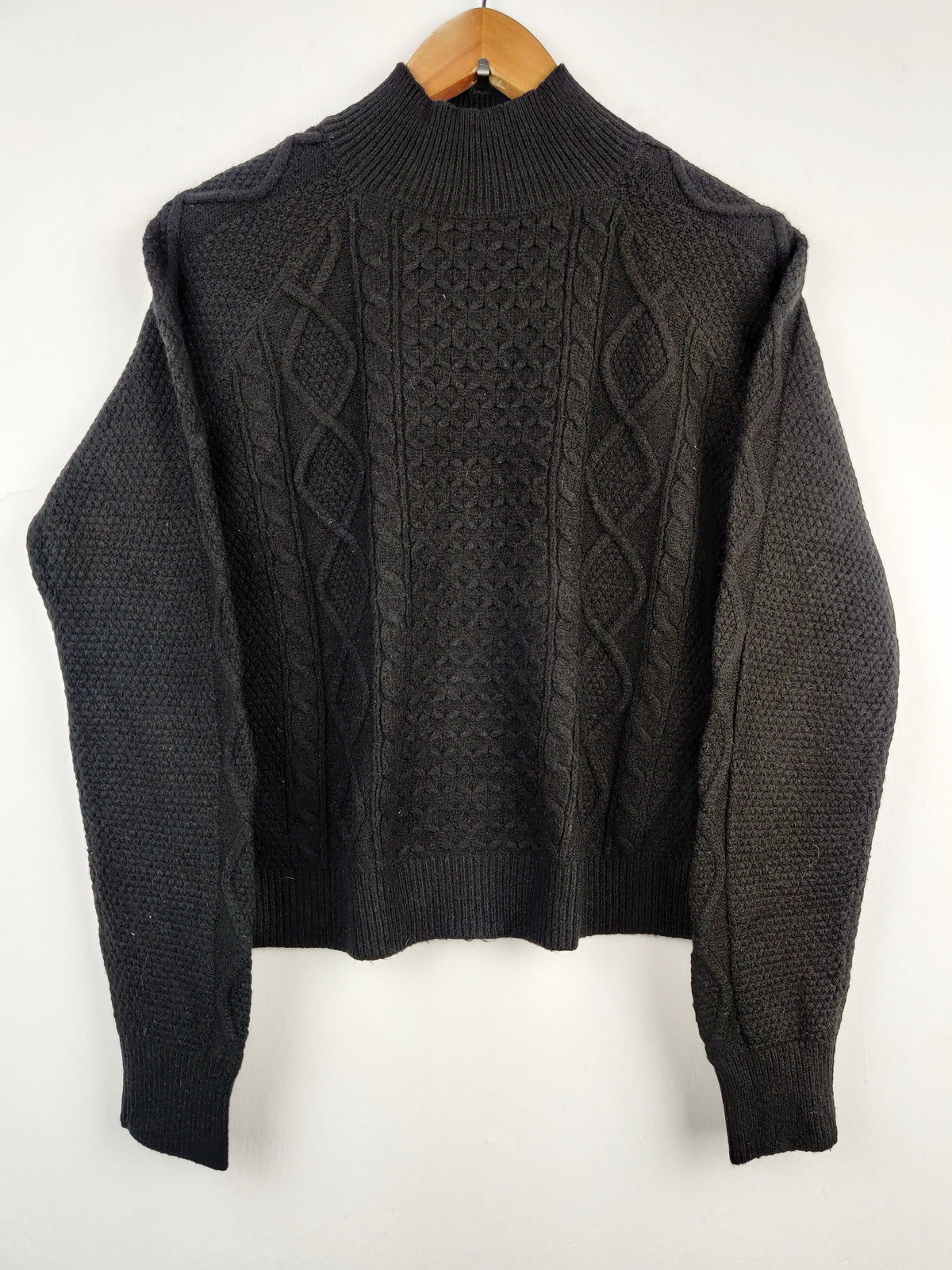 Buy online pre-used pre-loved 100% authentic & Original branded Primark (HT-1637) available in Pakistan. Top international brands avilable.