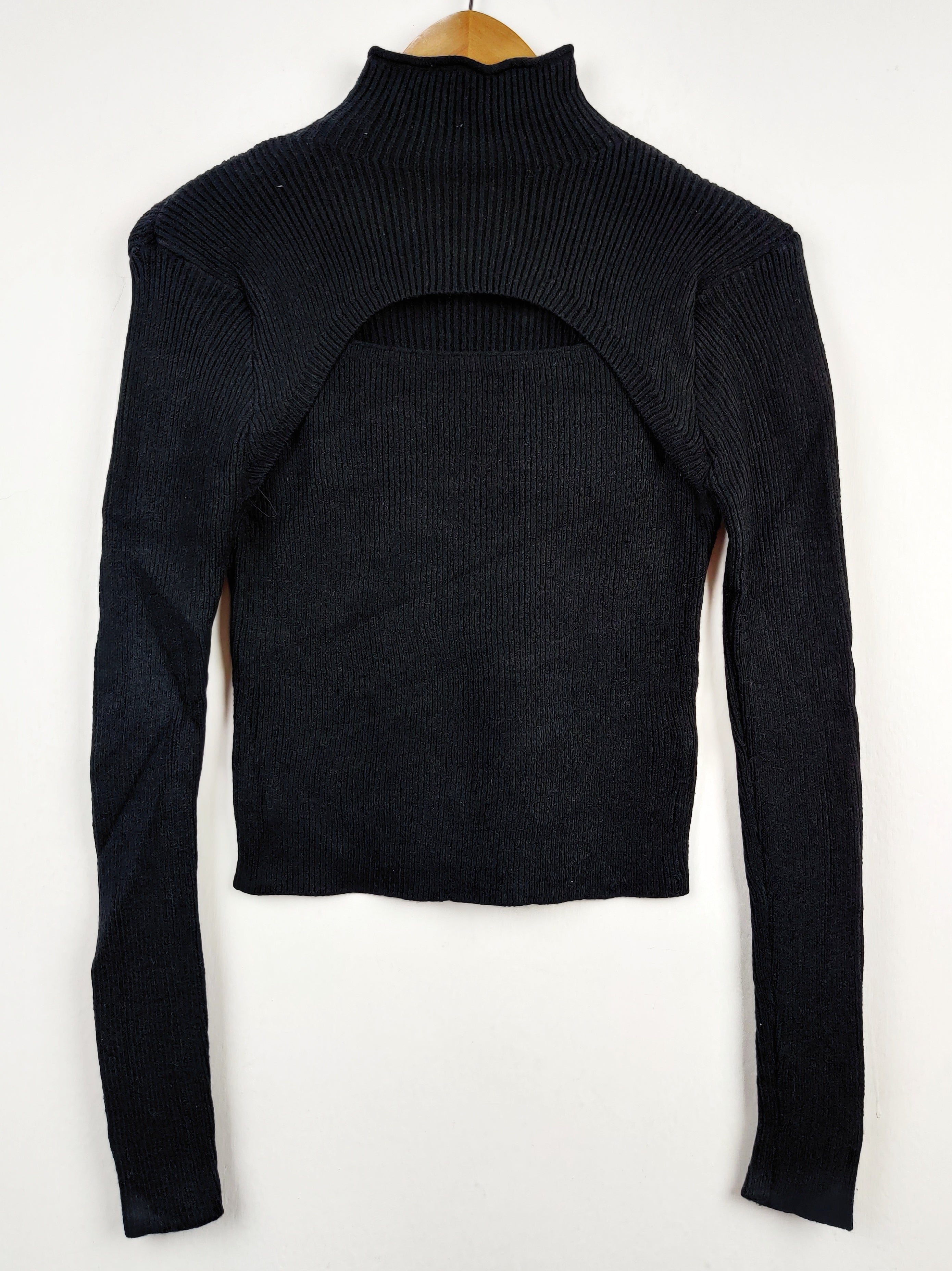 Buy online pre-used pre-loved 100% authentic & Original branded Shein (HT-1766) available in Pakistan. Top international brands avilable.