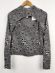 Buy online pre-used pre-loved 100% authentic & Original branded New Look (HT-1813) available in Pakistan. Top international brands avilable.