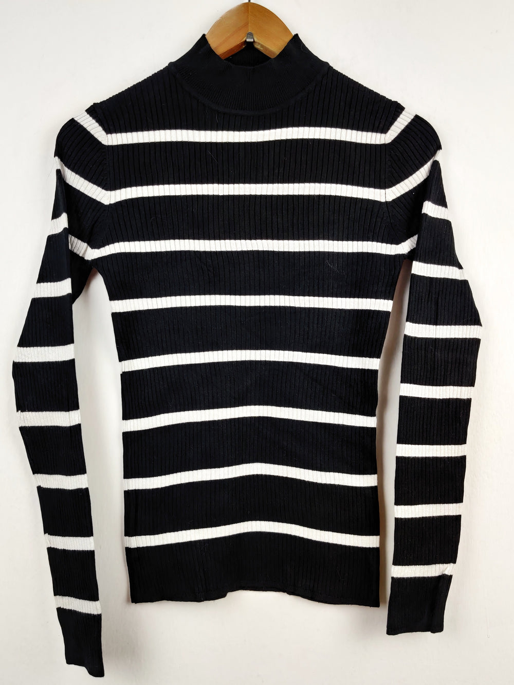 Buy online pre-used pre-loved 100% authentic & Original branded Primark (HT-1825) available in Pakistan. Top international brands avilable.