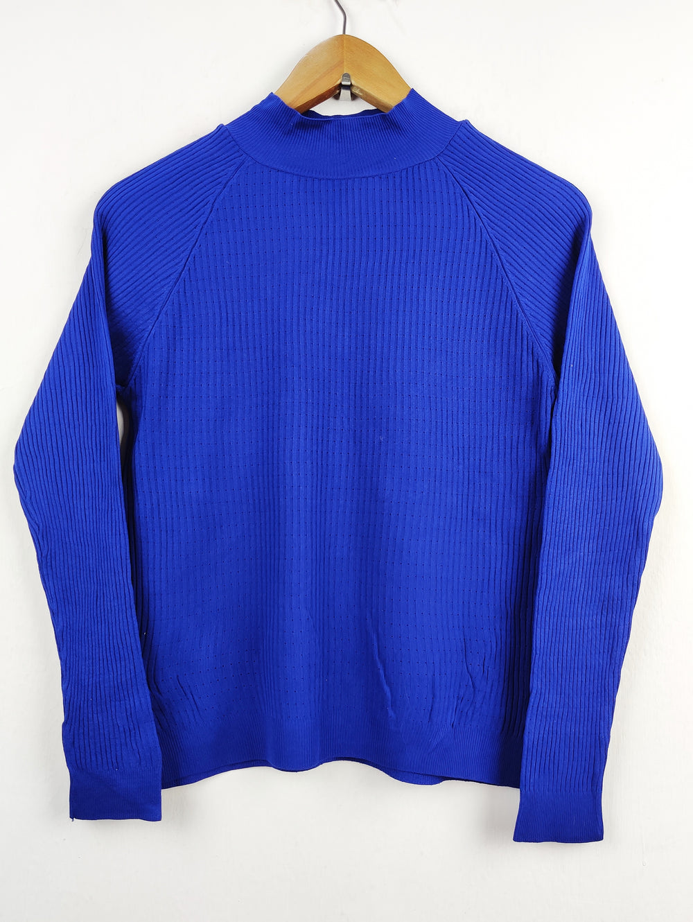 Buy online pre-used pre-loved 100% authentic & Original branded Mango (HT-1857) available in Pakistan. Top international brands avilable.