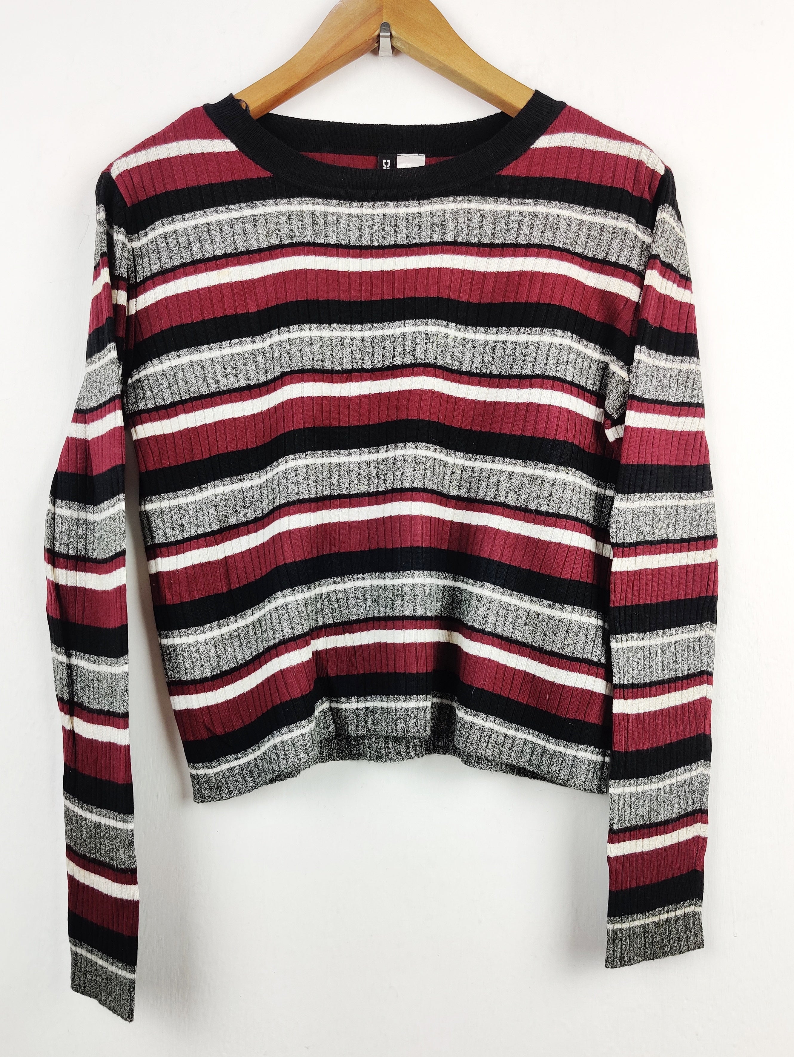 Buy online pre-used pre-loved 100% authentic & Original branded H&M (HT-1861) available in Pakistan. Top international brands avilable.