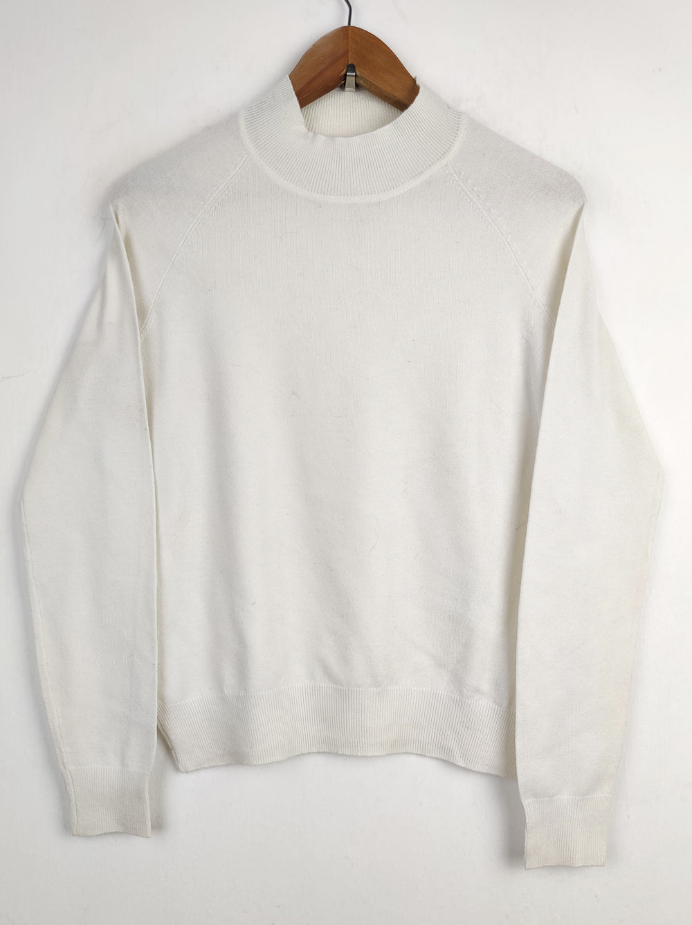 Buy online pre-used pre-loved 100% authentic & Original branded Primark (HT-1875) available in Pakistan. Top international brands avilable.
