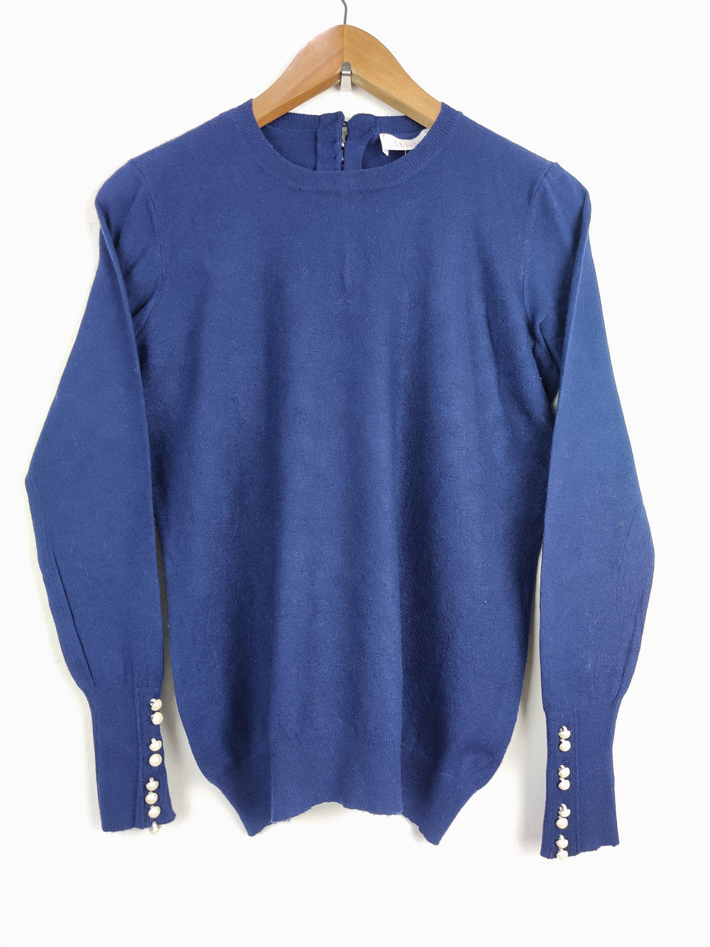 Buy online pre-used pre-loved 100% authentic & Original branded Savida (HT-1876) available in Pakistan. Top international brands avilable.
