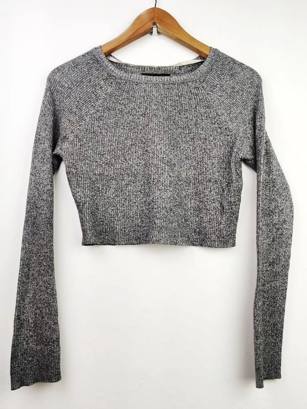 Buy online pre-used pre-loved 100% authentic & Original branded Atmosphere (HT-1891) available in Pakistan. Top international brands avilable.