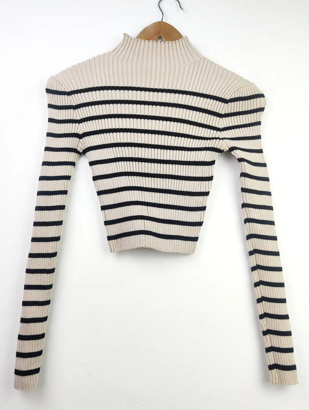 Buy online pre-used pre-loved 100% authentic & Original branded Shein (HT-1896) available in Pakistan. Top international brands avilable.