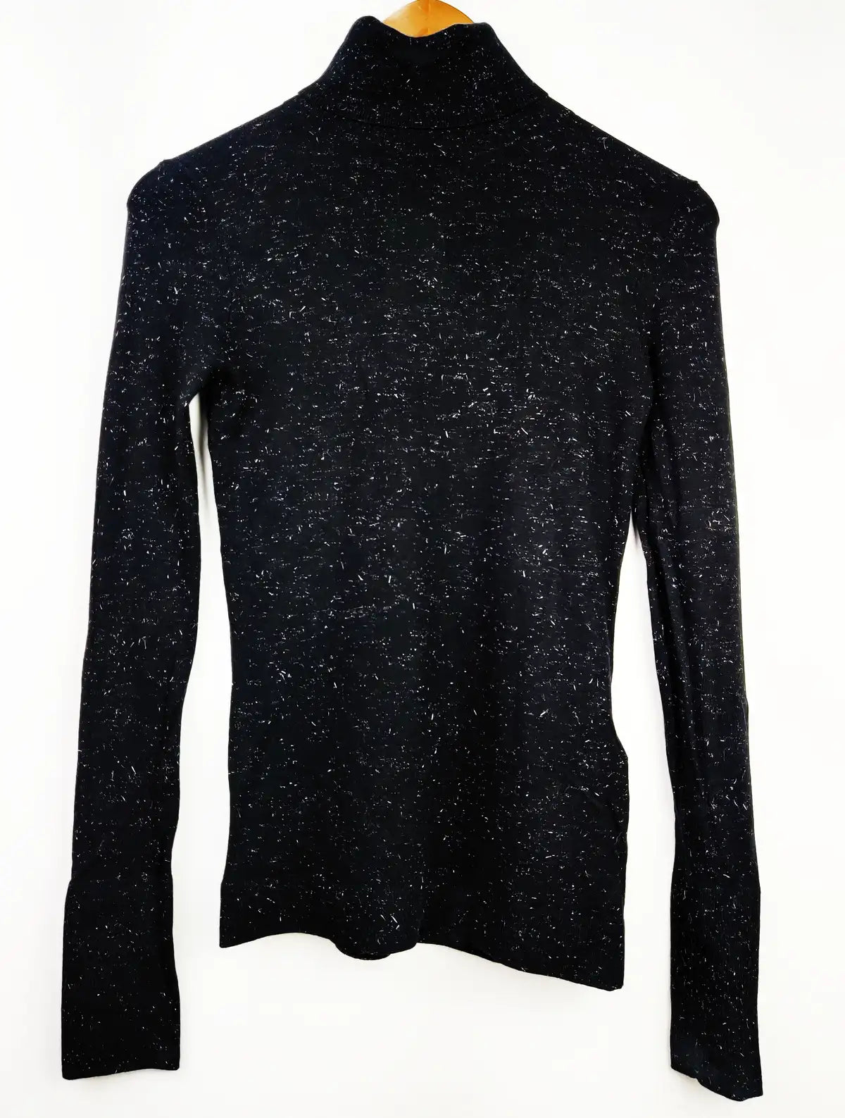 Buy online pre-used pre-loved 100% authentic & Original branded Forever New (HT-1921) available in Pakistan. Top international brands avilable.