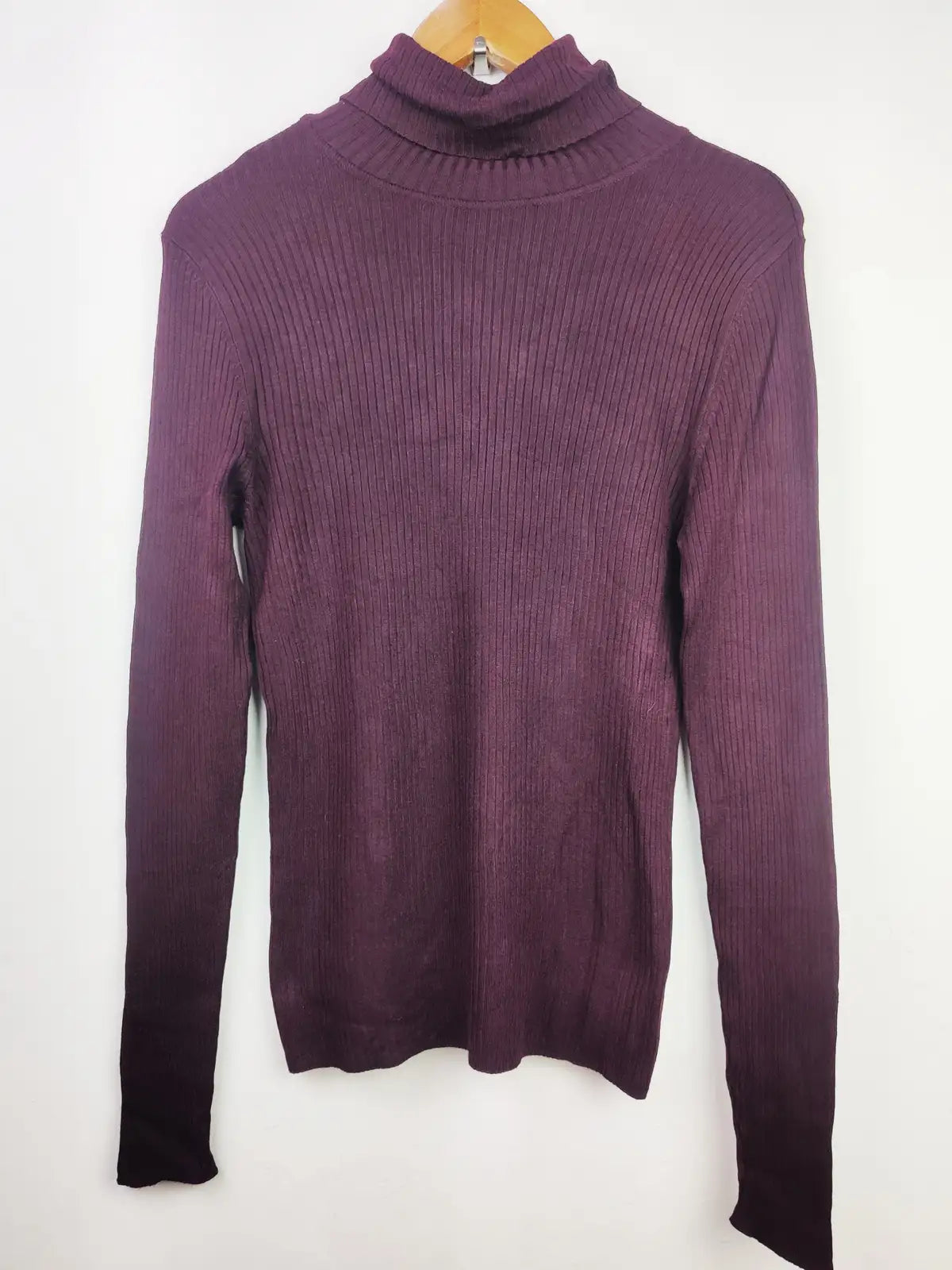 Buy online pre-used pre-loved 100% authentic & Original branded New Look (HT-1930) available in Pakistan. Top international brands avilable.