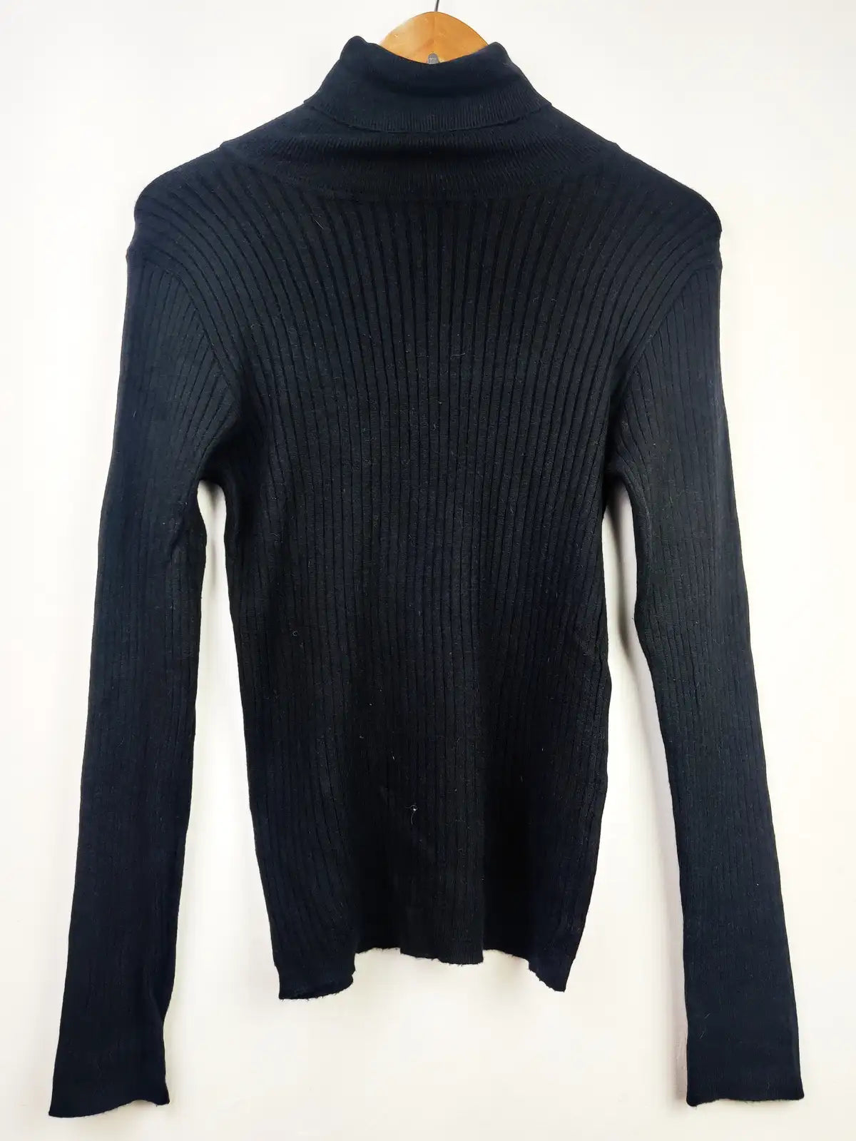 Buy online pre-used pre-loved 100% authentic & Original branded Primark (HT-1943) available in Pakistan. Top international brands avilable.