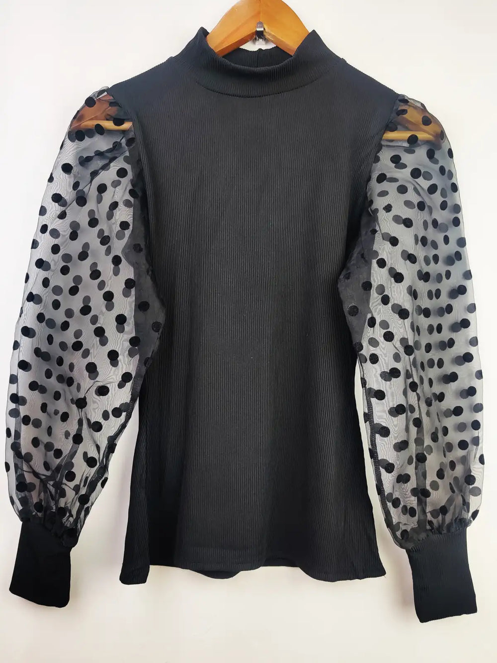 Buy online pre-used pre-loved 100% authentic & Original branded Prettylittlething (HT-1954) available in Pakistan. Top international brands avilable.