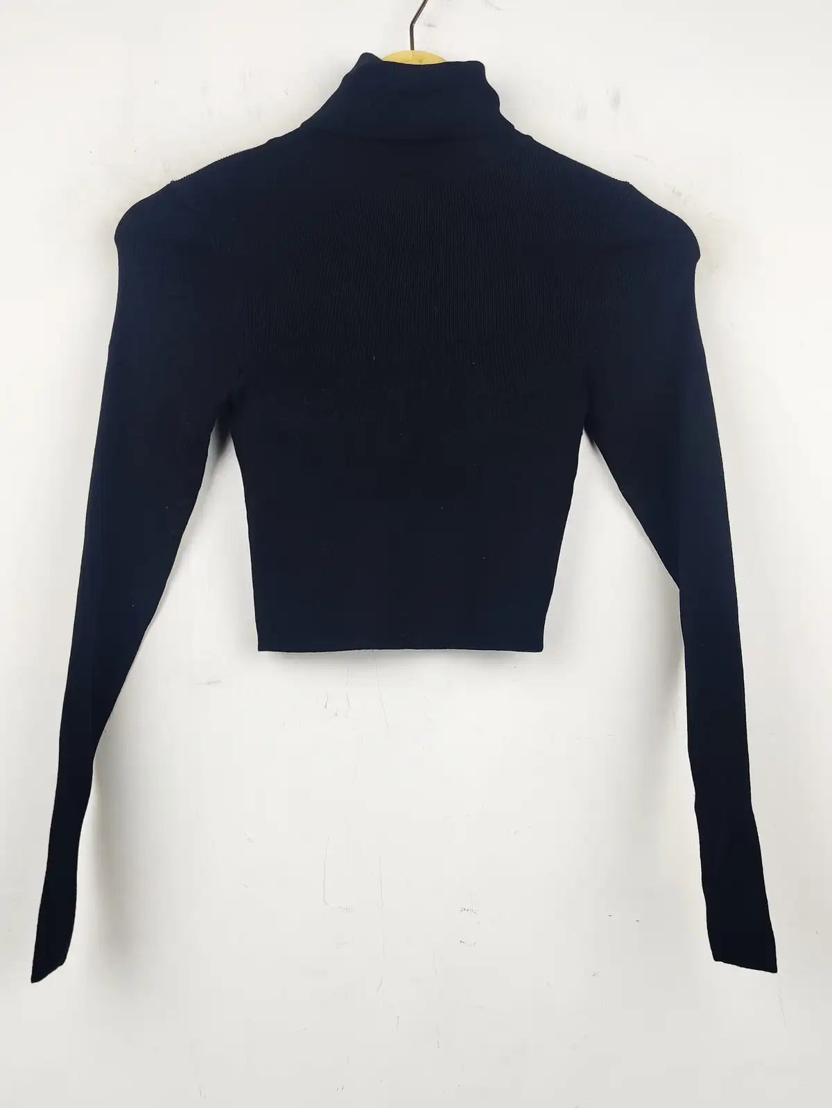 Buy online pre-used pre-loved 100% authentic & Original branded Zara (HT-1975) available in Pakistan. Top international brands avilable.