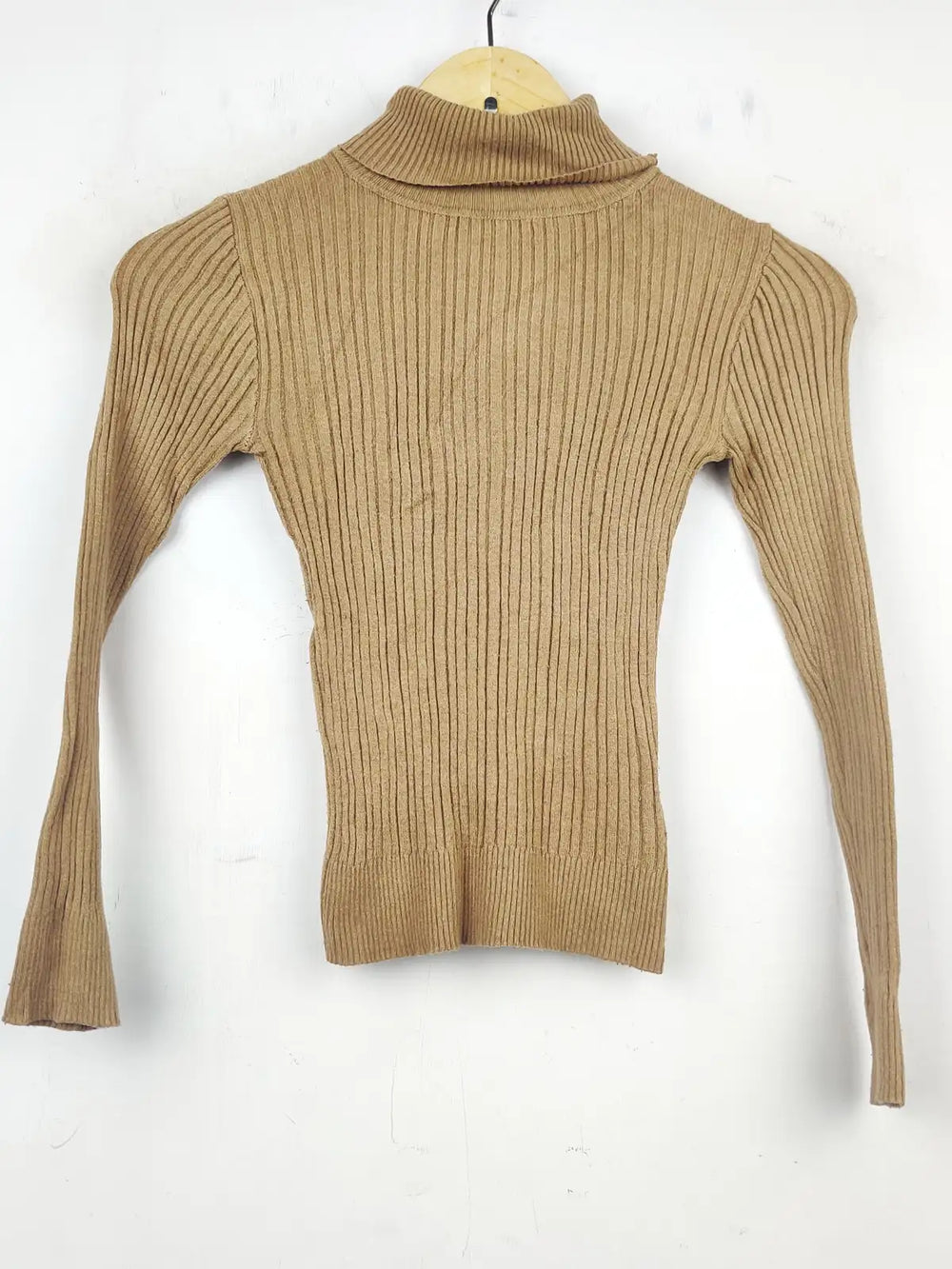 Buy online pre-used pre-loved 100% authentic & Original branded Primark (HT-1988) available in Pakistan. Top international brands avilable.