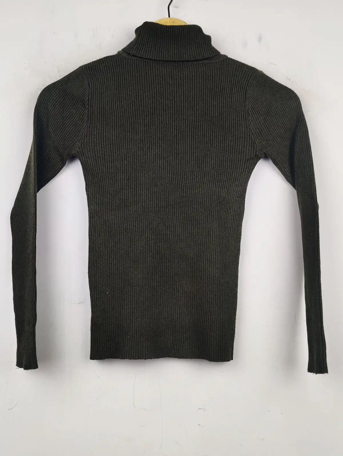 Buy online pre-used pre-loved 100% authentic & Original branded Shein (HT-1999) available in Pakistan. Top international brands avilable.