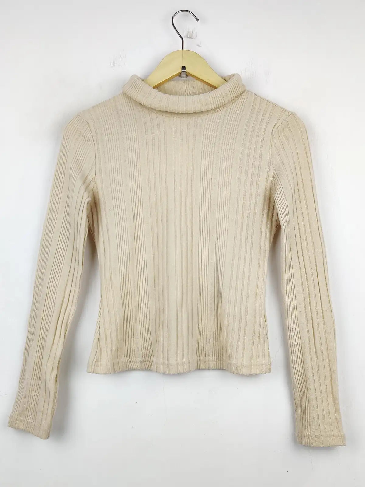 Buy online pre-used pre-loved 100% authentic & Original branded Shein (HT-2017) available in Pakistan. Top international brands avilable.