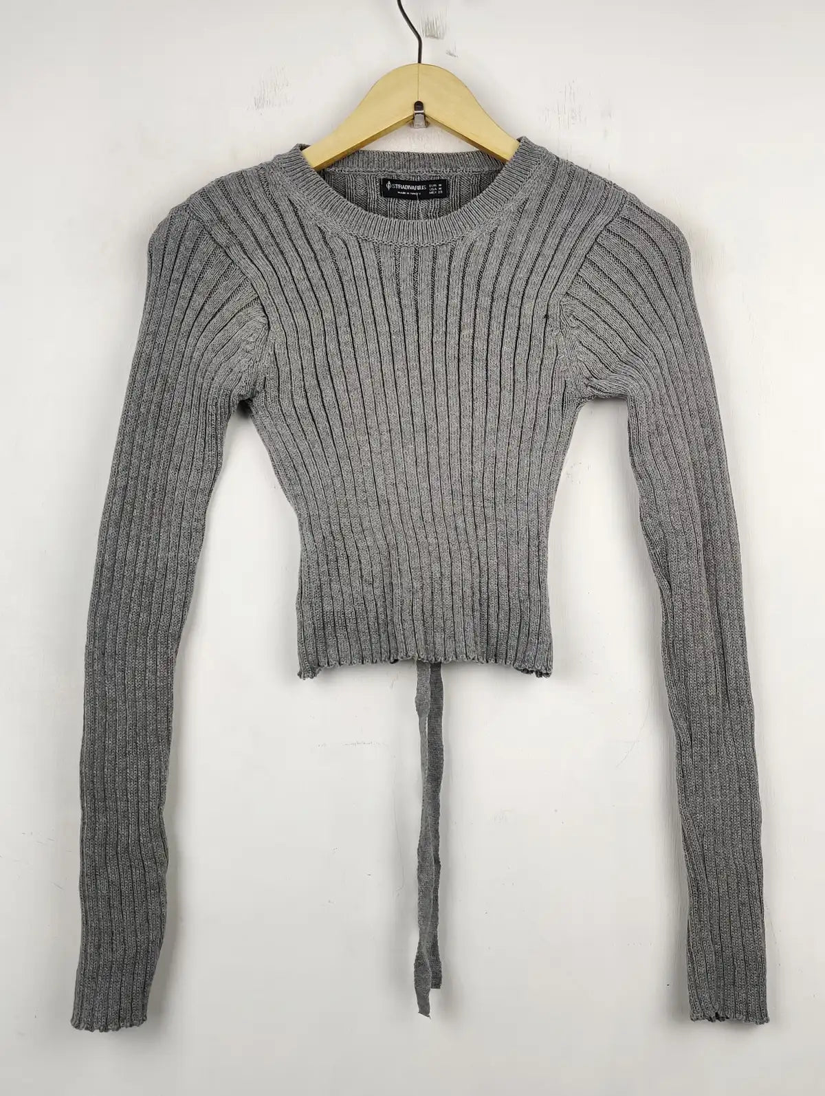 Buy online pre-used pre-loved 100% authentic & Original branded Stradivarius (HT-2021) available in Pakistan. Top international brands avilable.