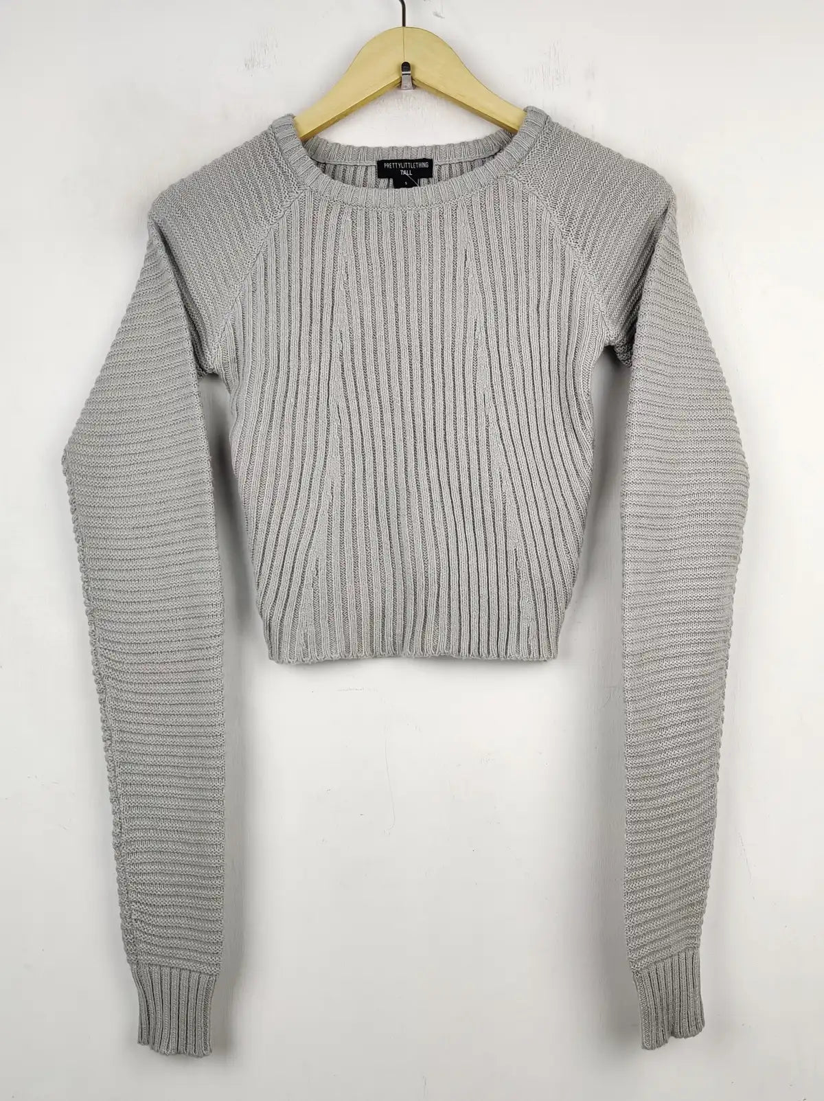 Buy online pre-used pre-loved 100% authentic & Original branded Prettylittlething (HT-2022) available in Pakistan. Top international brands avilable.