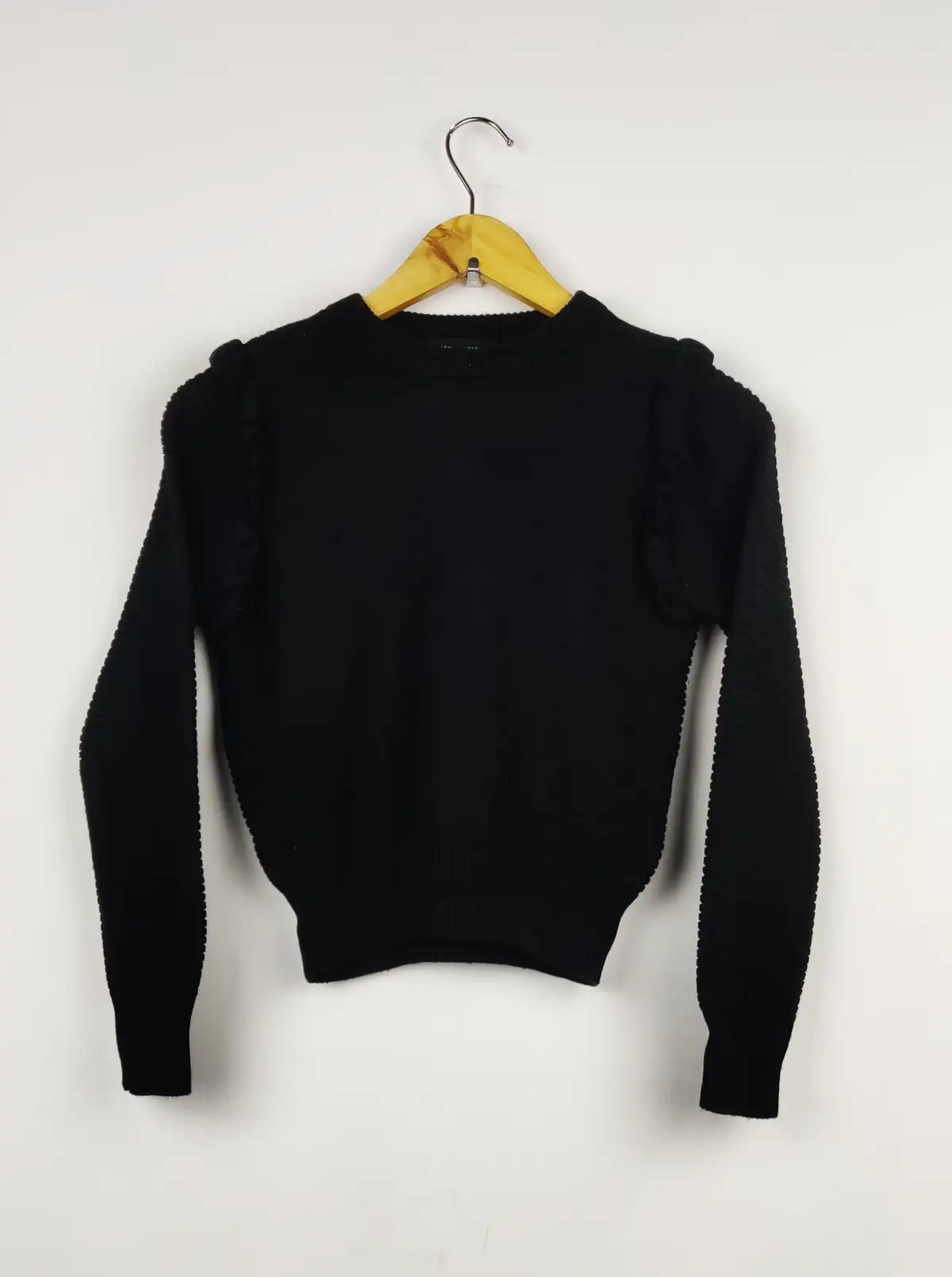 Buy online pre-used pre-loved 100% authentic & Original branded Atmosphere (HT-2028) available in Pakistan. Top international brands avilable.