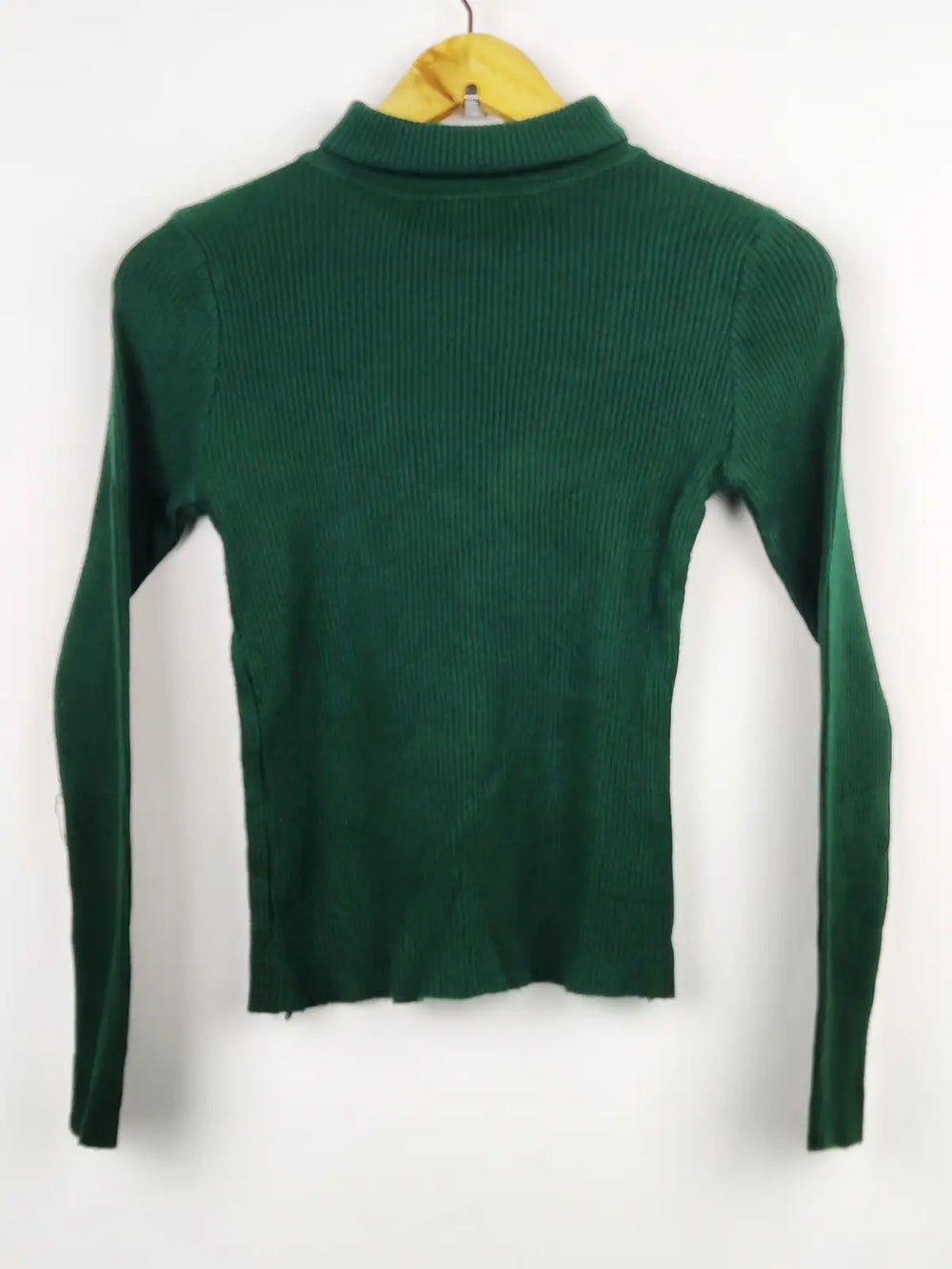 Buy online pre-used pre-loved 100% authentic & Original branded Marks & Spencer (HT-2049) available in Pakistan. Top international brands avilable.