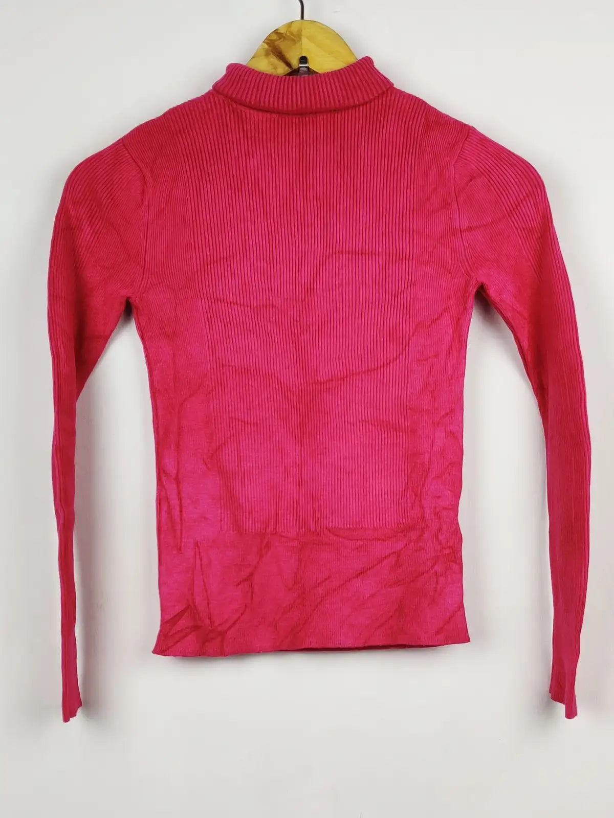 Buy online pre-used pre-loved 100% authentic & Original branded Marks & Spencer (HT-2057) available in Pakistan. Top international brands avilable.