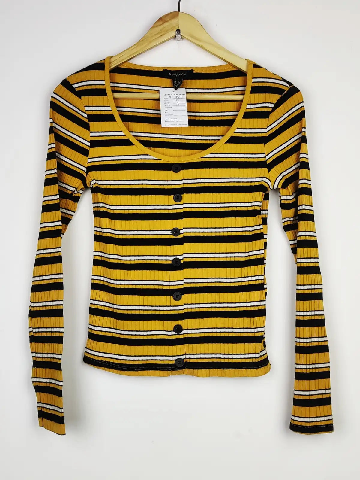 Buy online pre-used pre-loved 100% authentic & Original branded New Look (HT-2091) available in Pakistan. Top international brands avilable.
