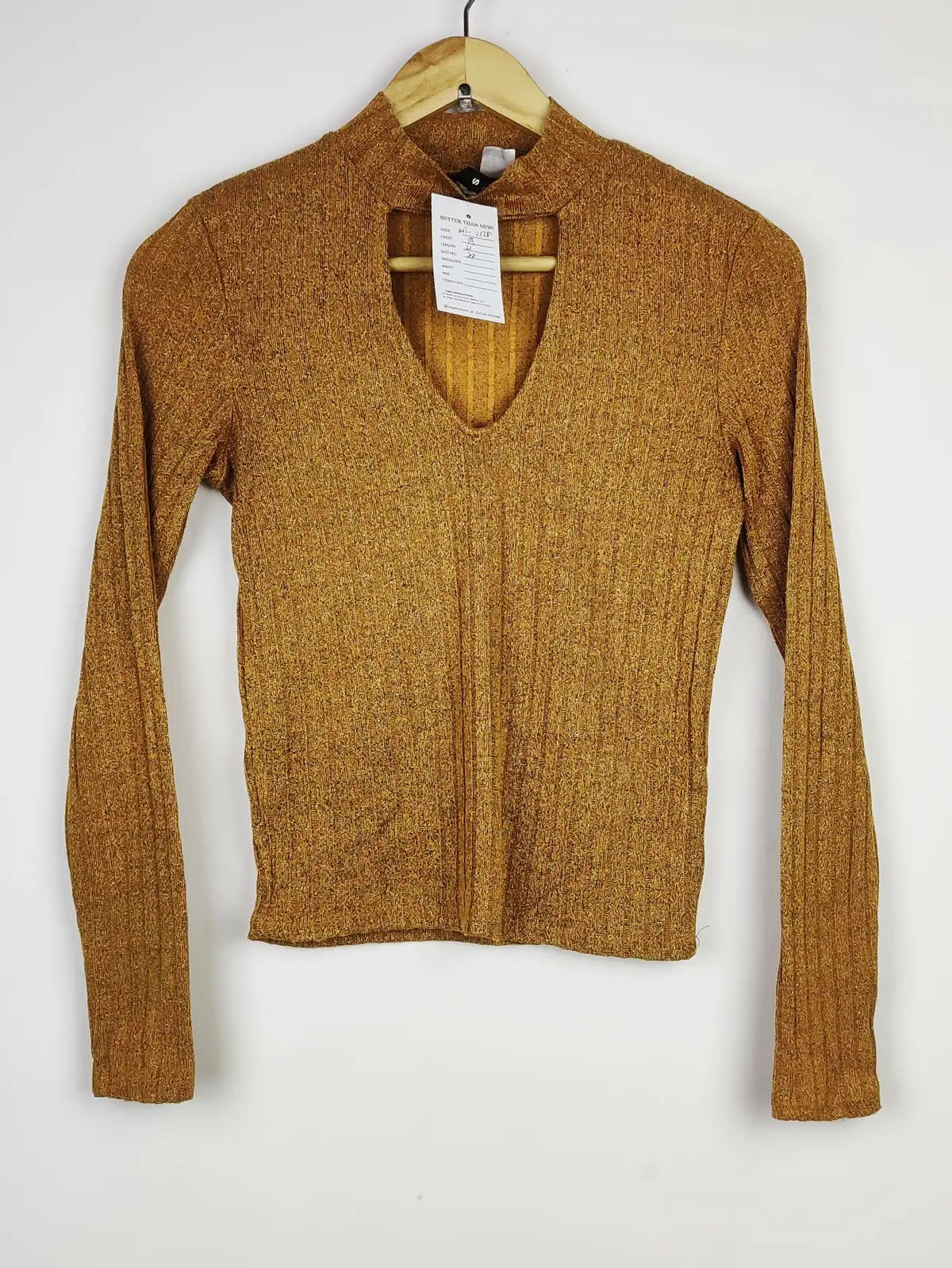 Buy online pre-used pre-loved 100% authentic & Original branded H&M (HT-2128) available in Pakistan. Top international brands avilable.