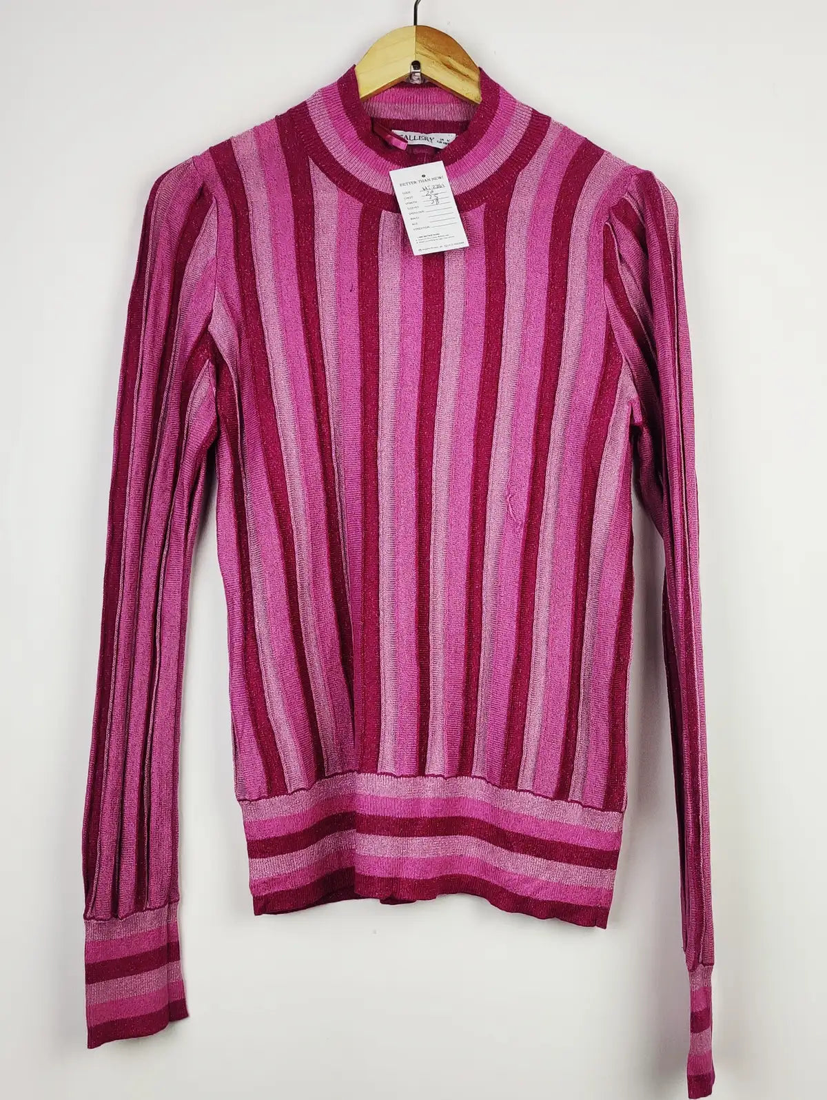 Buy online pre-used pre-loved 100% authentic & Original branded Gallery (HT-2365) available in Pakistan. Top international brands avilable.
