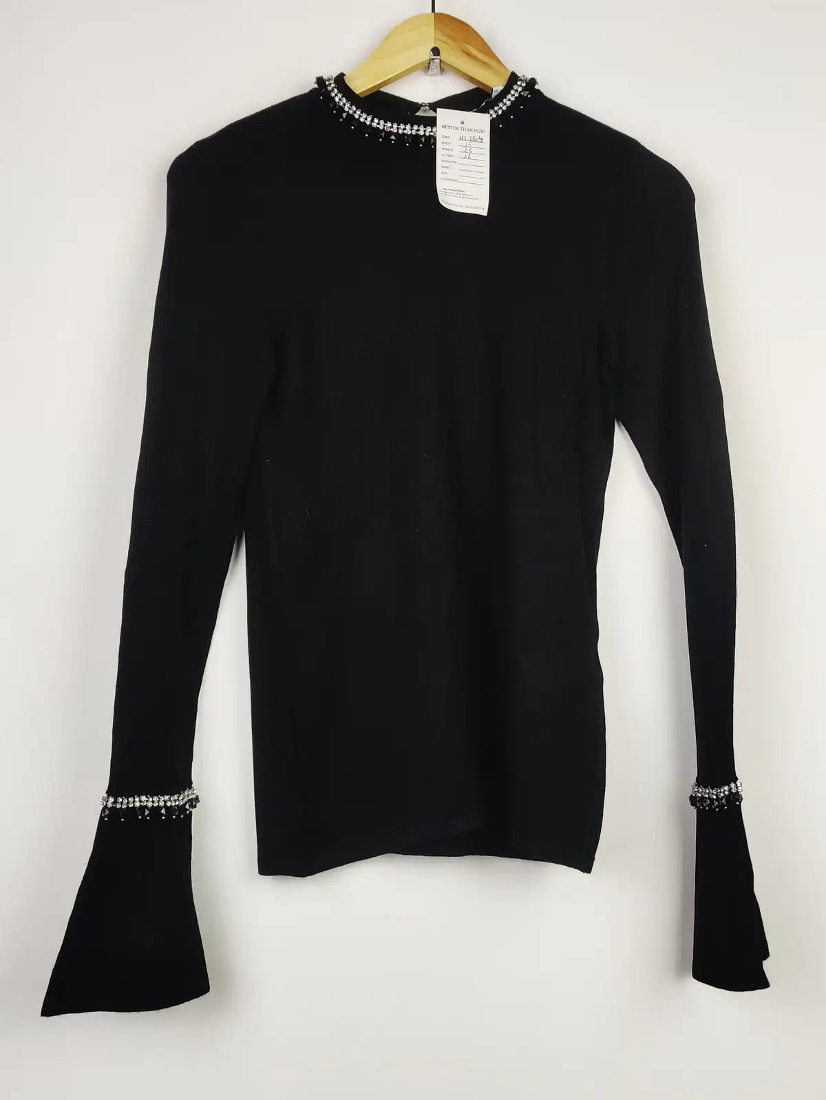 Buy online pre-used pre-loved 100% authentic & Original branded Warehouse (HT-2504) available in Pakistan. Top international brands avilable.