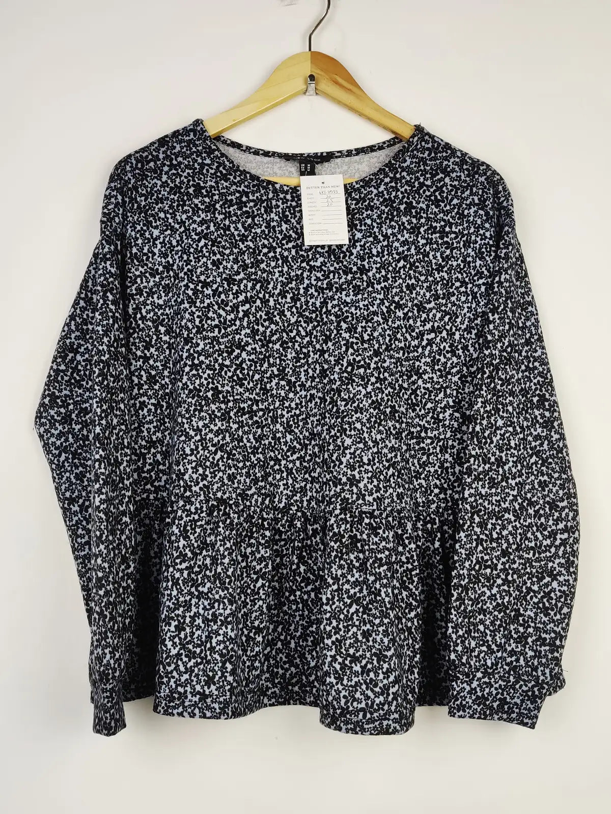 Buy online pre-used pre-loved 100% authentic & Original branded New Look (HT-2523) available in Pakistan. Top international brands avilable.