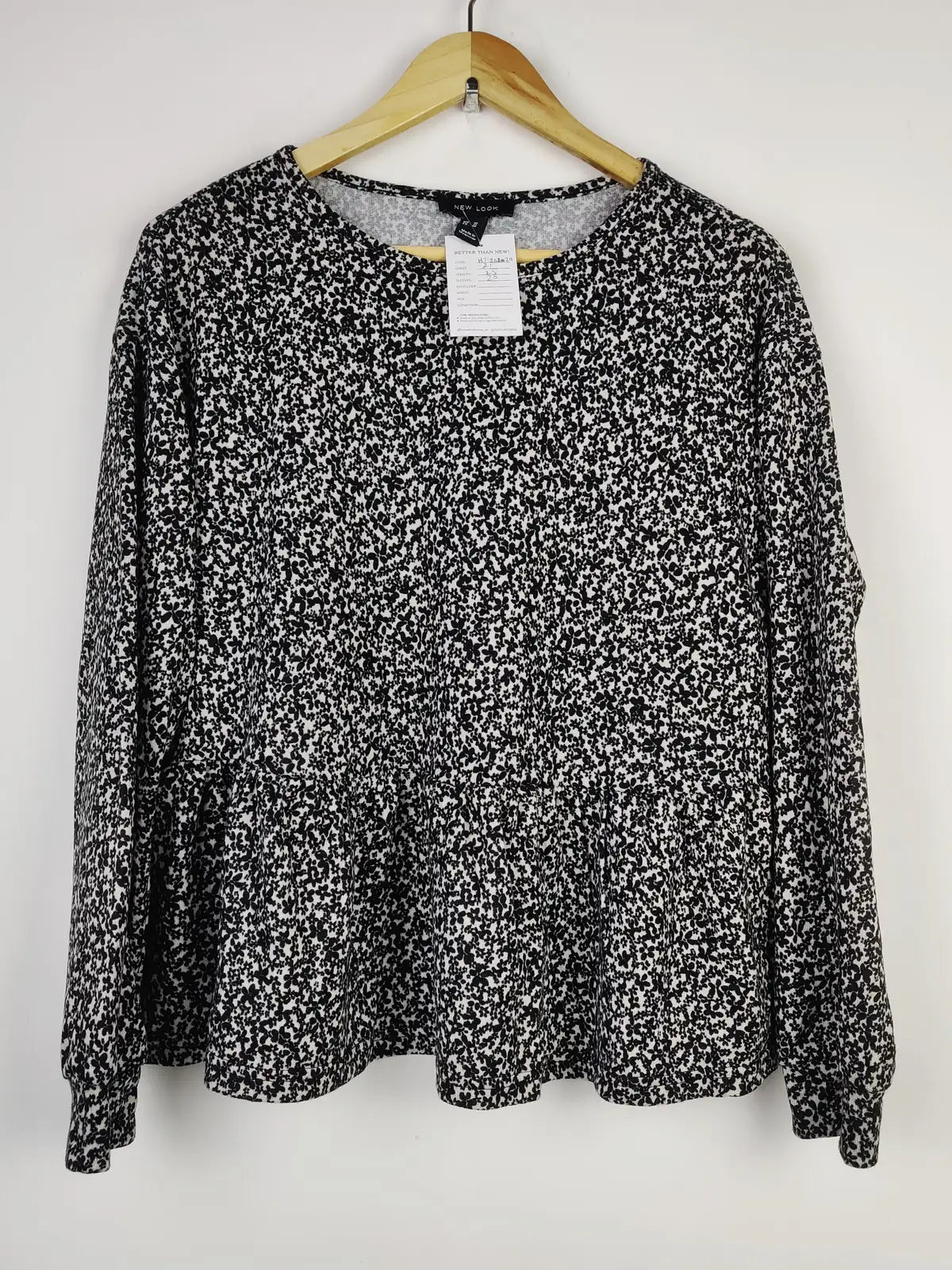 Buy online pre-used pre-loved 100% authentic & Original branded New Look (HT-2629) available in Pakistan. Top international brands avilable.