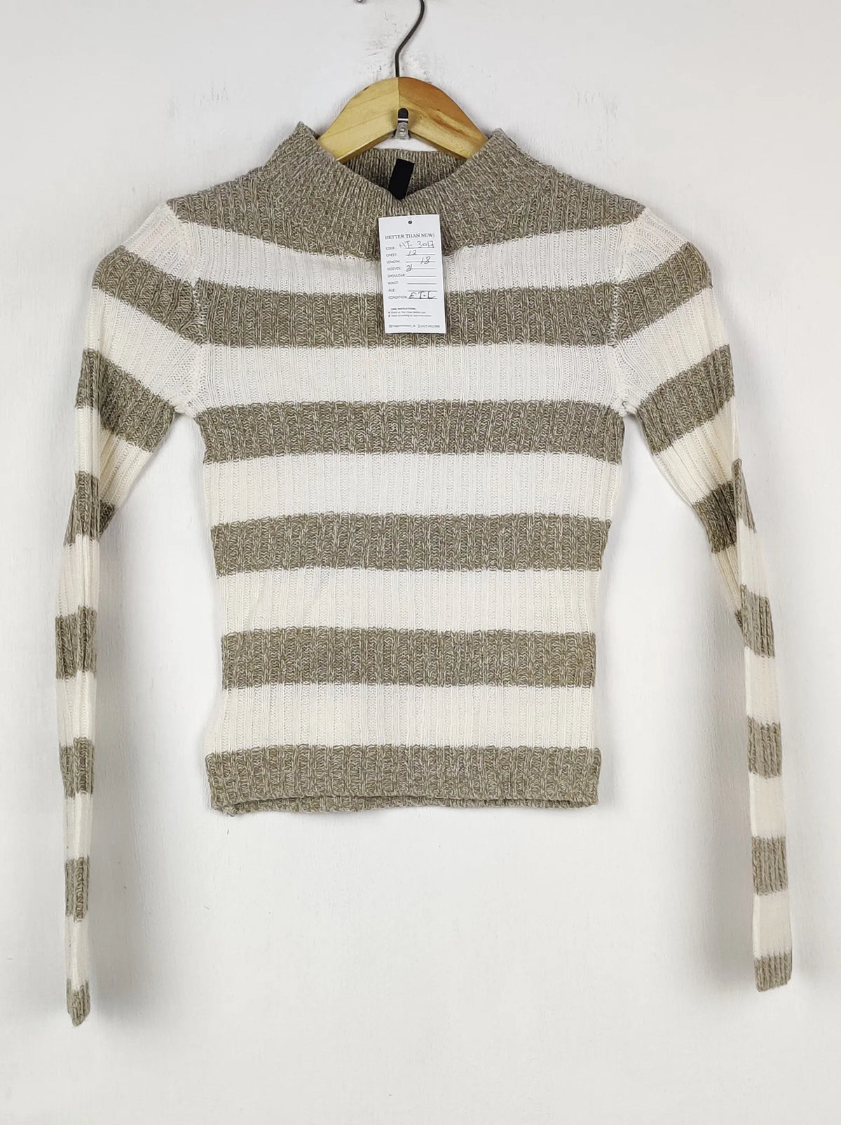 Buy online pre-used pre-loved 100% authentic & Original branded H&M (HT-3017) available in Pakistan. Top international brands avilable.