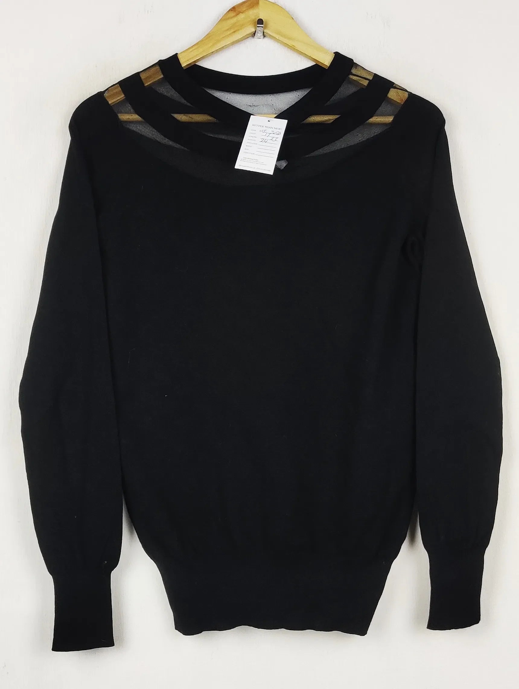 Buy online pre-used pre-loved 100% authentic & Original branded Reiss (HT-3021) available in Pakistan. Top international brands avilable.