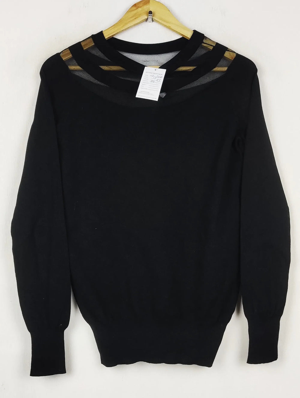 Buy online pre-used pre-loved 100% authentic & Original branded Reiss (HT-3021) available in Pakistan. Top international brands avilable.