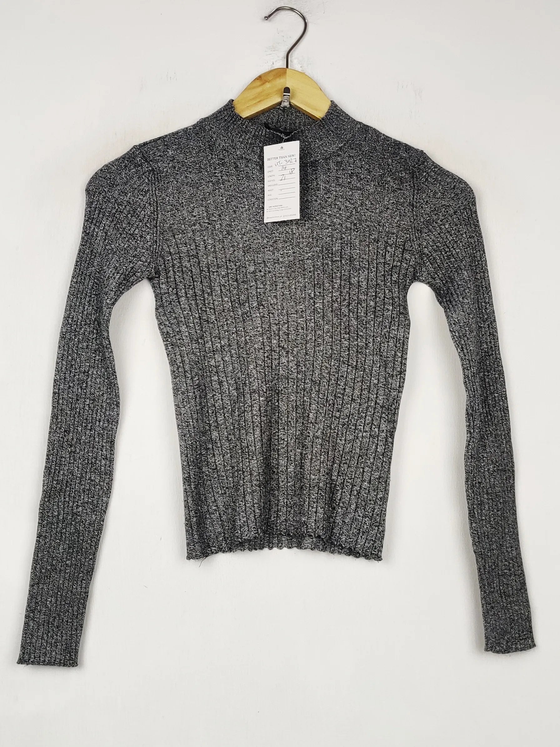 Buy online pre-used pre-loved 100% authentic & Original branded Bershka (HT-3027) available in Pakistan. Top international brands avilable.