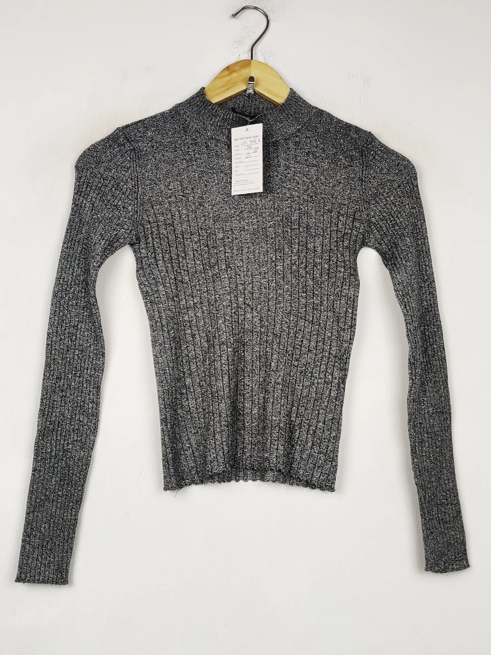 Buy online pre-used pre-loved 100% authentic & Original branded Bershka (HT-3027) available in Pakistan. Top international brands avilable.