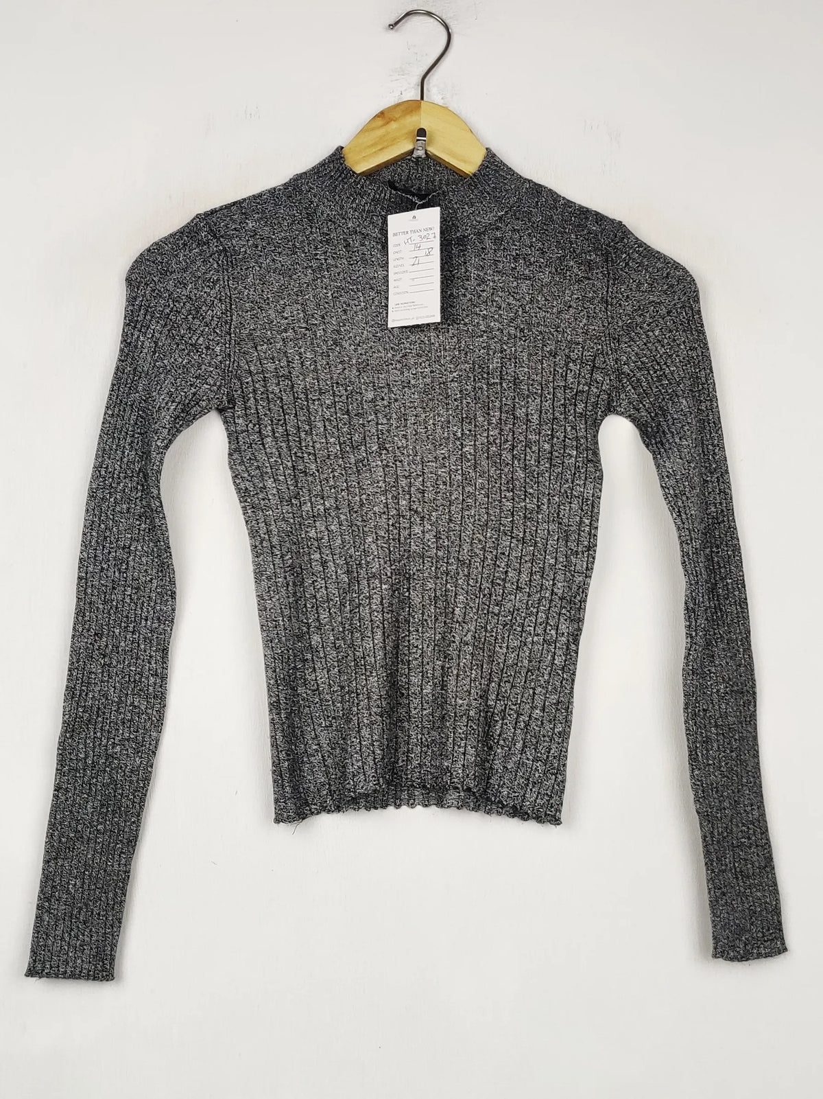 Buy online pre-used pre-loved 100% authentic & Original branded Bershka (HT-3027) available in Pakistan. Top international brands avilable.