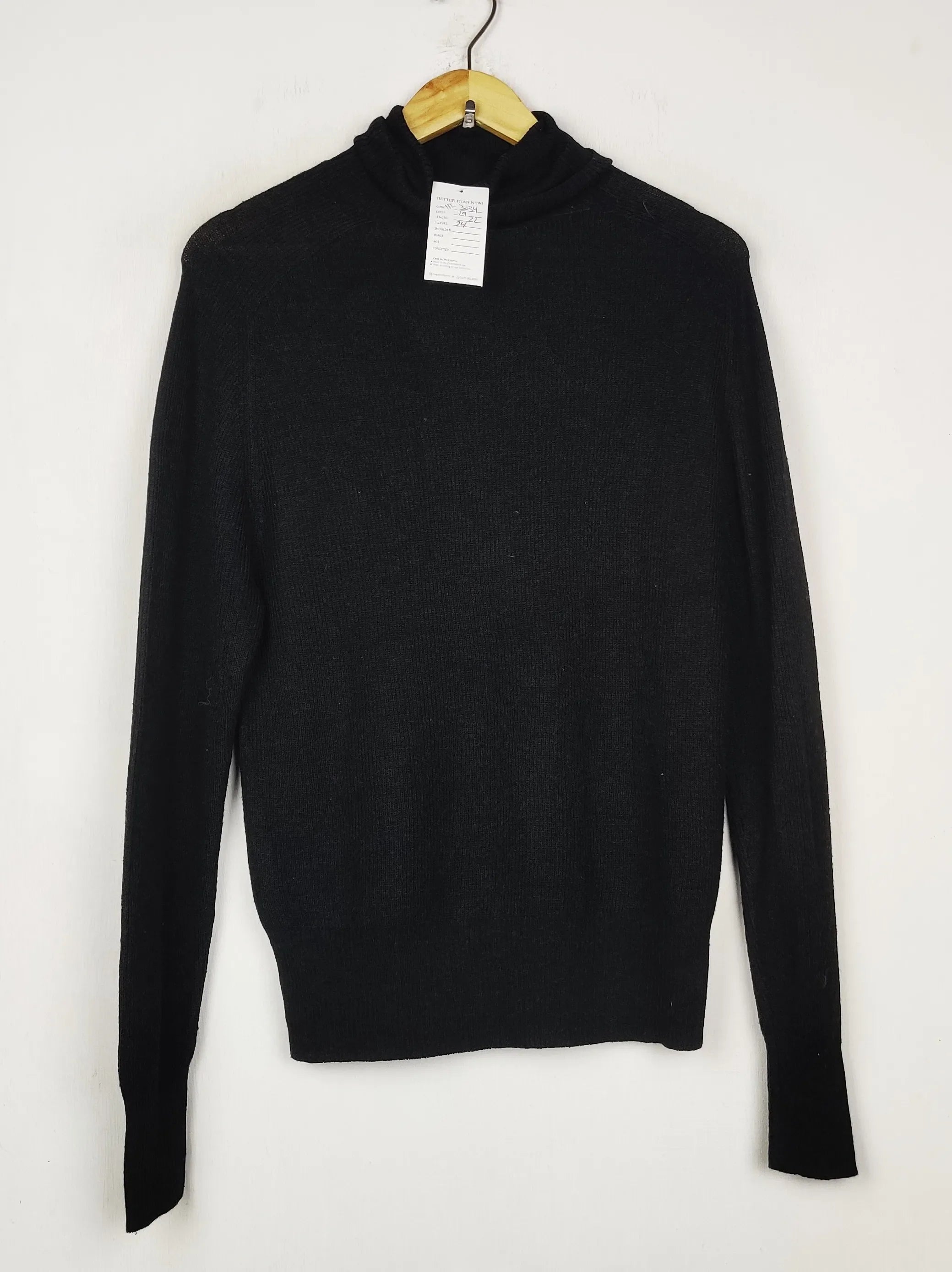 Buy online pre-used pre-loved 100% authentic & Original branded Basic (HT-3034) available in Pakistan. Top international brands avilable.