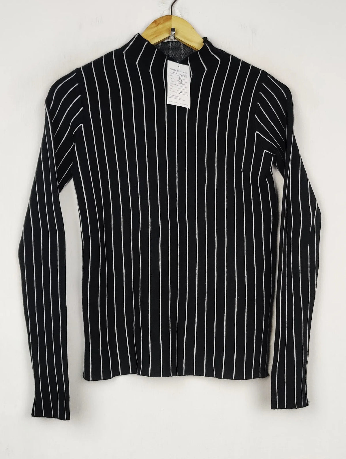 Buy online pre-used pre-loved 100% authentic & Original branded Zara (HT-3047) available in Pakistan. Top international brands avilable.