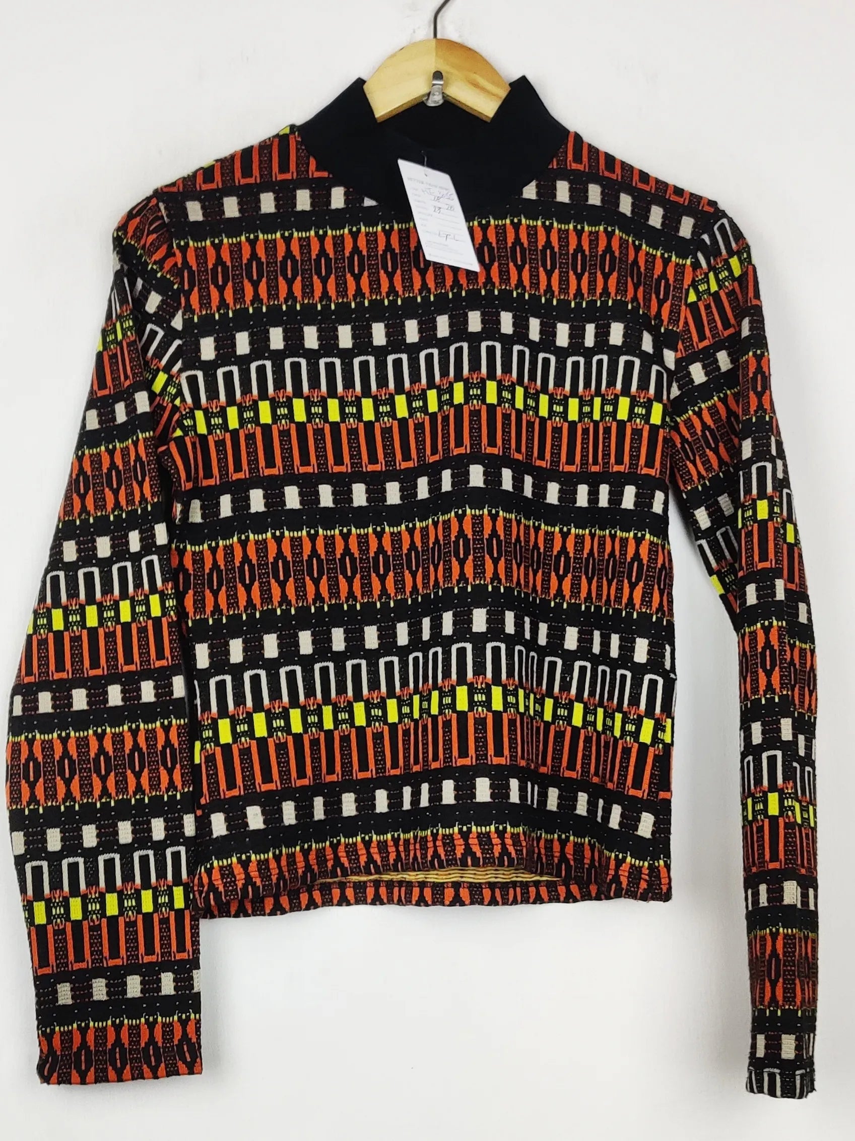 Buy online pre-used pre-loved 100% authentic & Original branded Zara (HT-3055) available in Pakistan. Top international brands avilable.