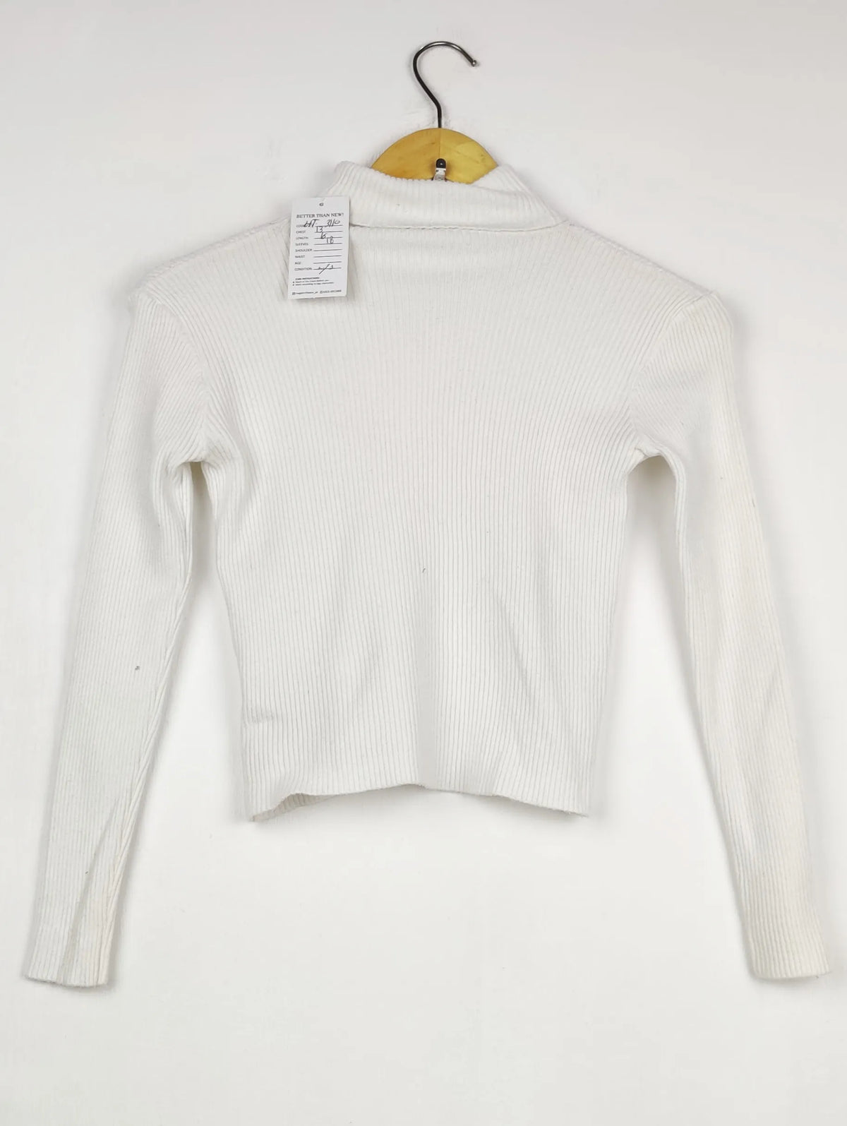 Buy online pre-used pre-loved 100% authentic & Original branded Dazy (HT-3110) available in Pakistan. Top international brands avilable.