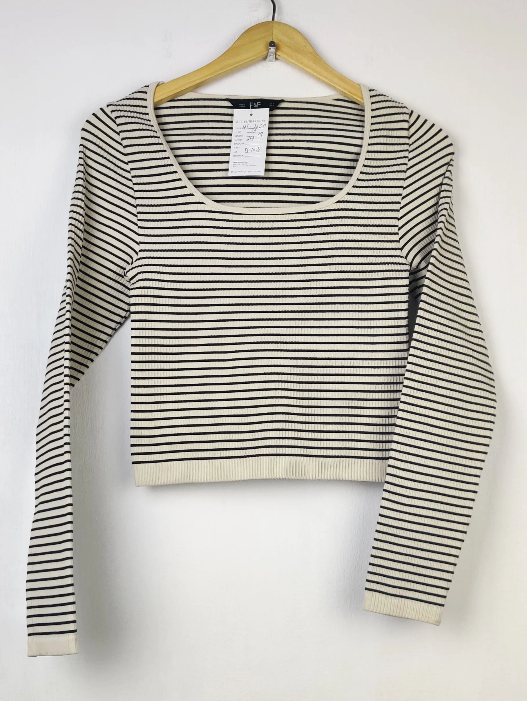 Buy online pre-used pre-loved 100% authentic & Original branded H&M (HT-3120) available in Pakistan. Top international brands avilable.