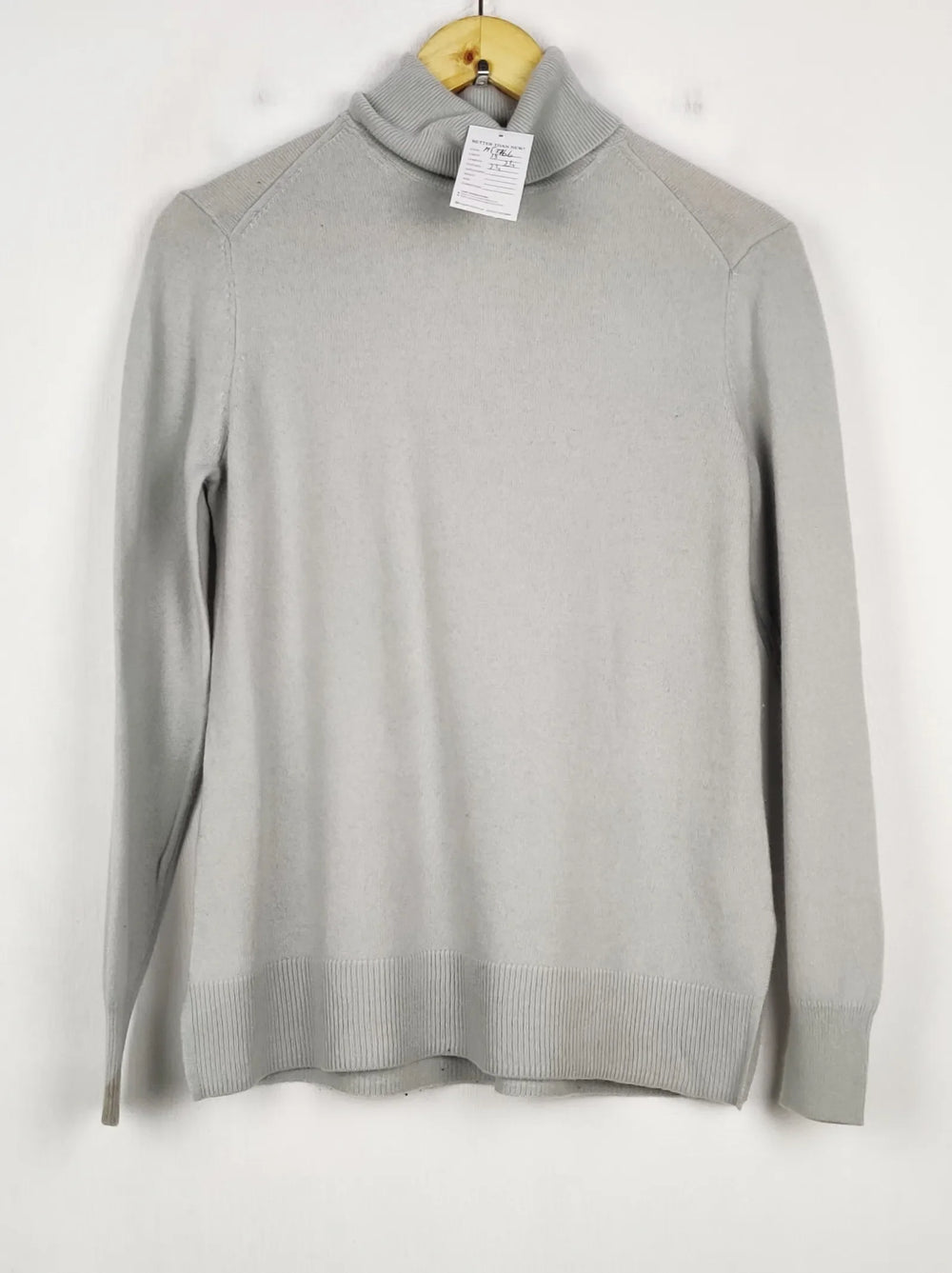 Buy online pre-used pre-loved 100% authentic & Original branded Massimo Dutti (HT-3166) available in Pakistan. Top international brands avilable.