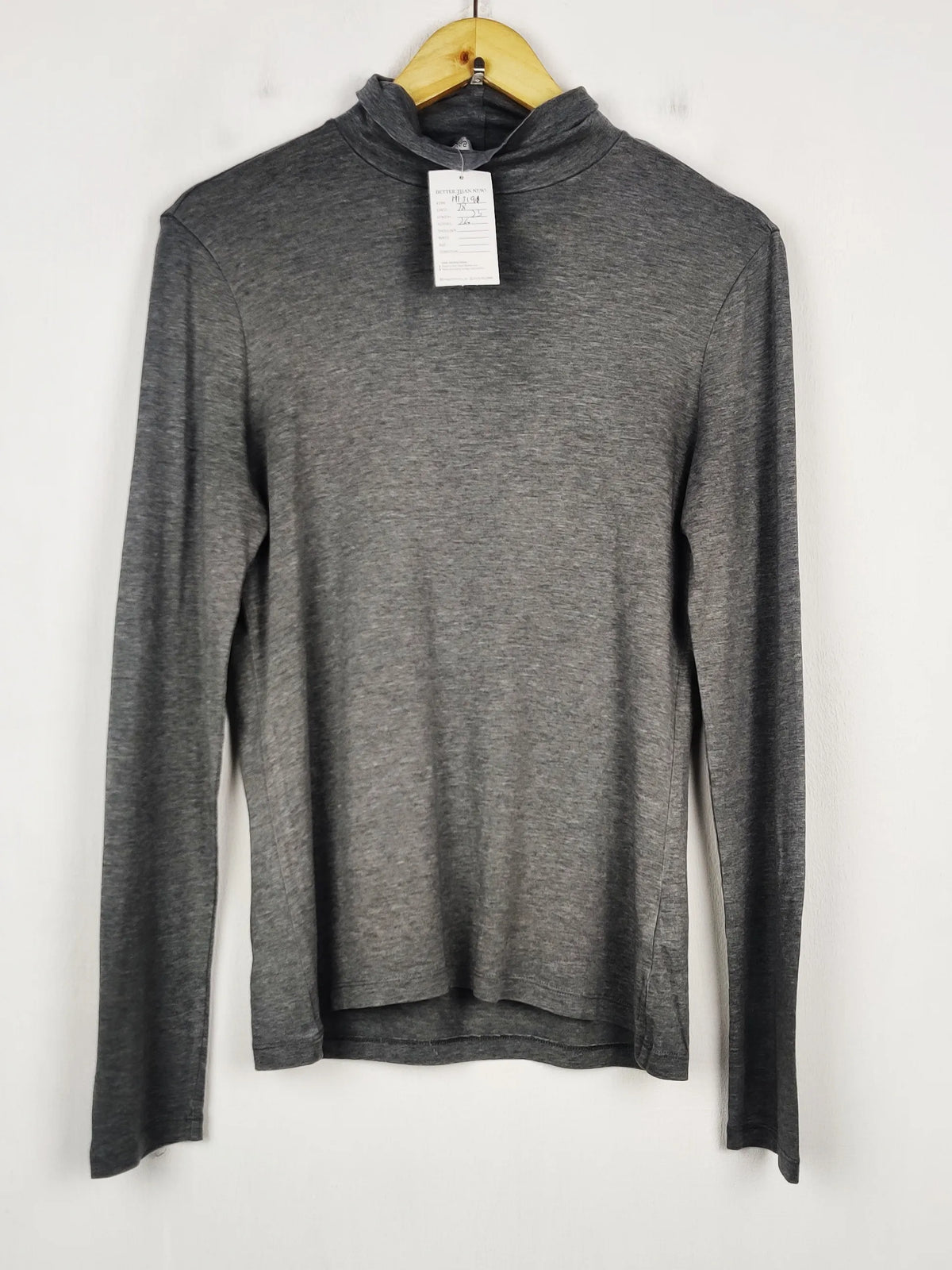 Buy online pre-used pre-loved 100% authentic & Original branded Marks & Spencer (HT-3191) available in Pakistan. Top international brands avilable.