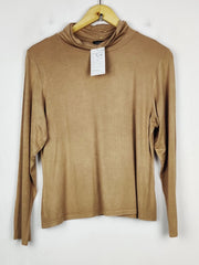 Buy online pre-used pre-loved 100% authentic & Original branded Boohoo (HT-3198) available in Pakistan. Top international brands avilable.