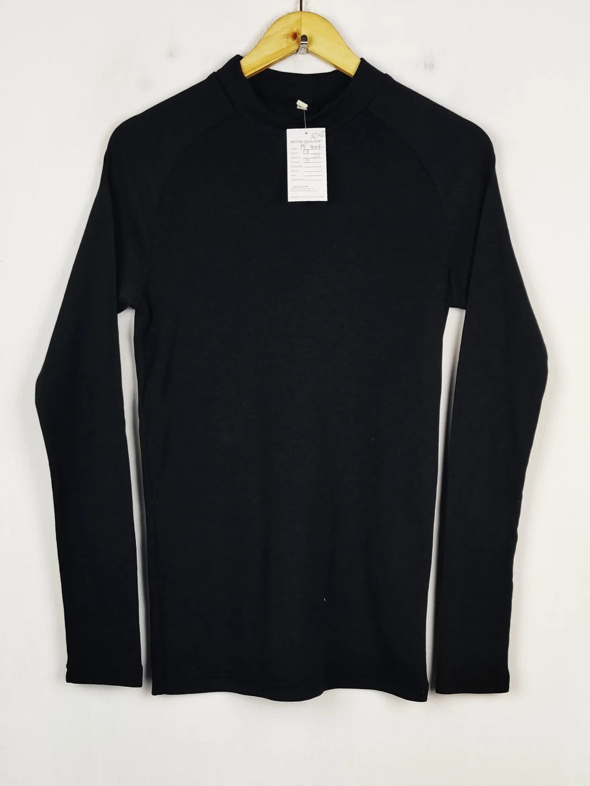Buy online pre-used pre-loved 100% authentic & Original branded Unknown Brand (HT-3202) available in Pakistan. Top international brands avilable.