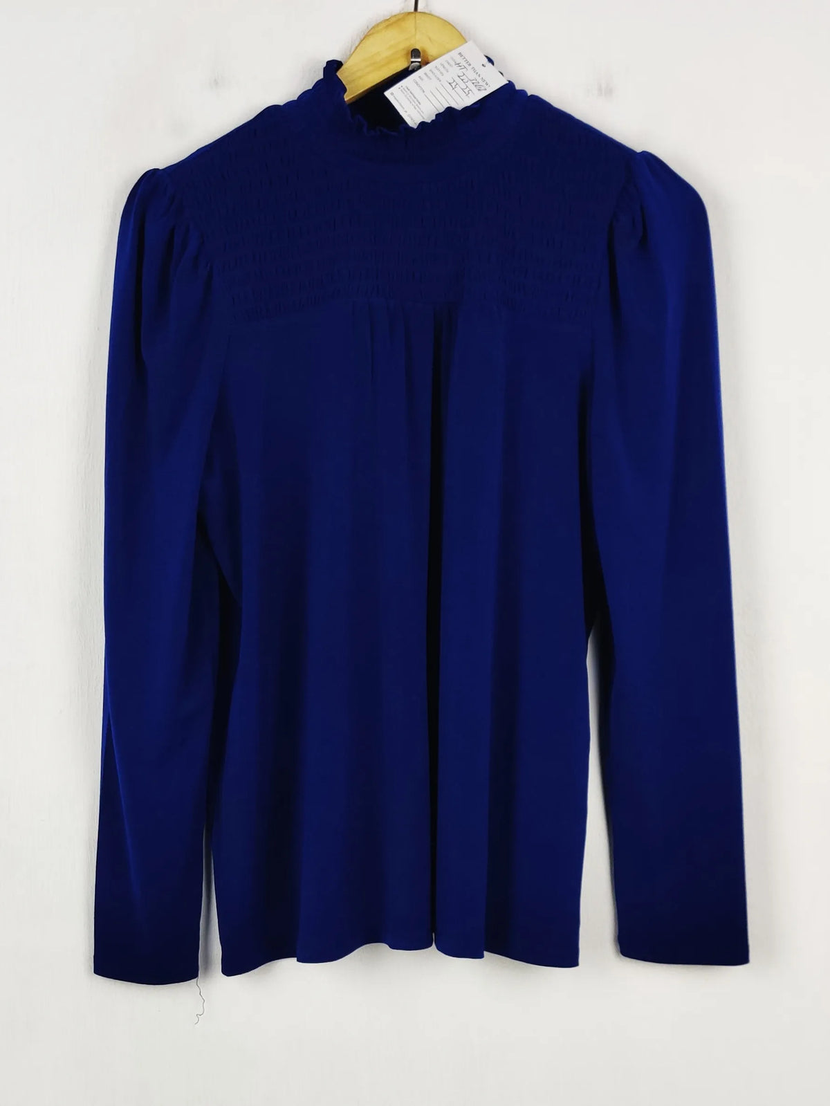 Buy online pre-used pre-loved 100% authentic & Original branded Adrianna Papell (HT-3262) available in Pakistan. Top international brands avilable.