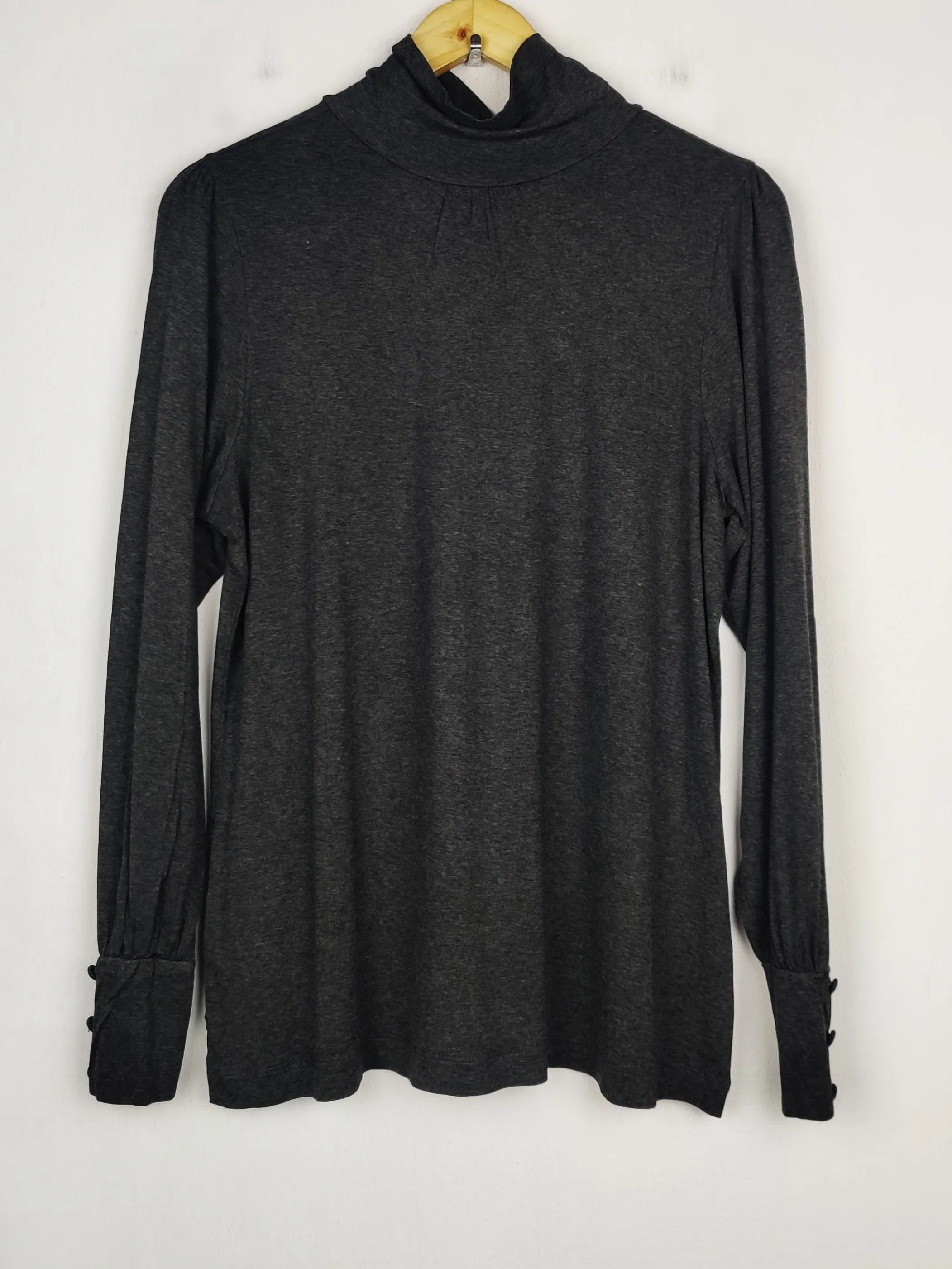 Buy online pre-used pre-loved 100% authentic & Original branded Marks & Spencer (HT-3313) available in Pakistan. Top international brands avilable.
