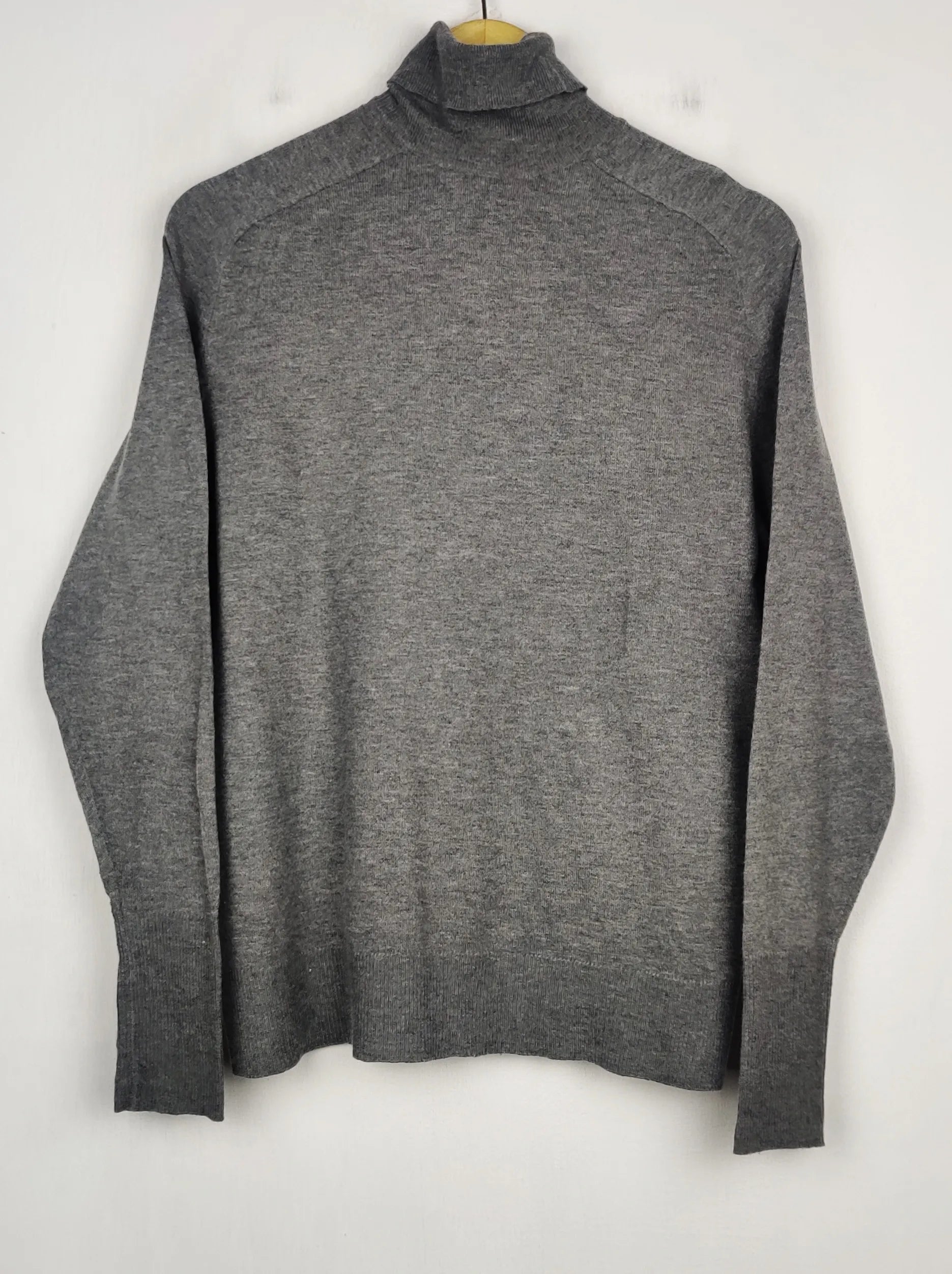 Buy online pre-used pre-loved 100% authentic & Original branded Primark (HT-3318) available in Pakistan. Top international brands avilable.